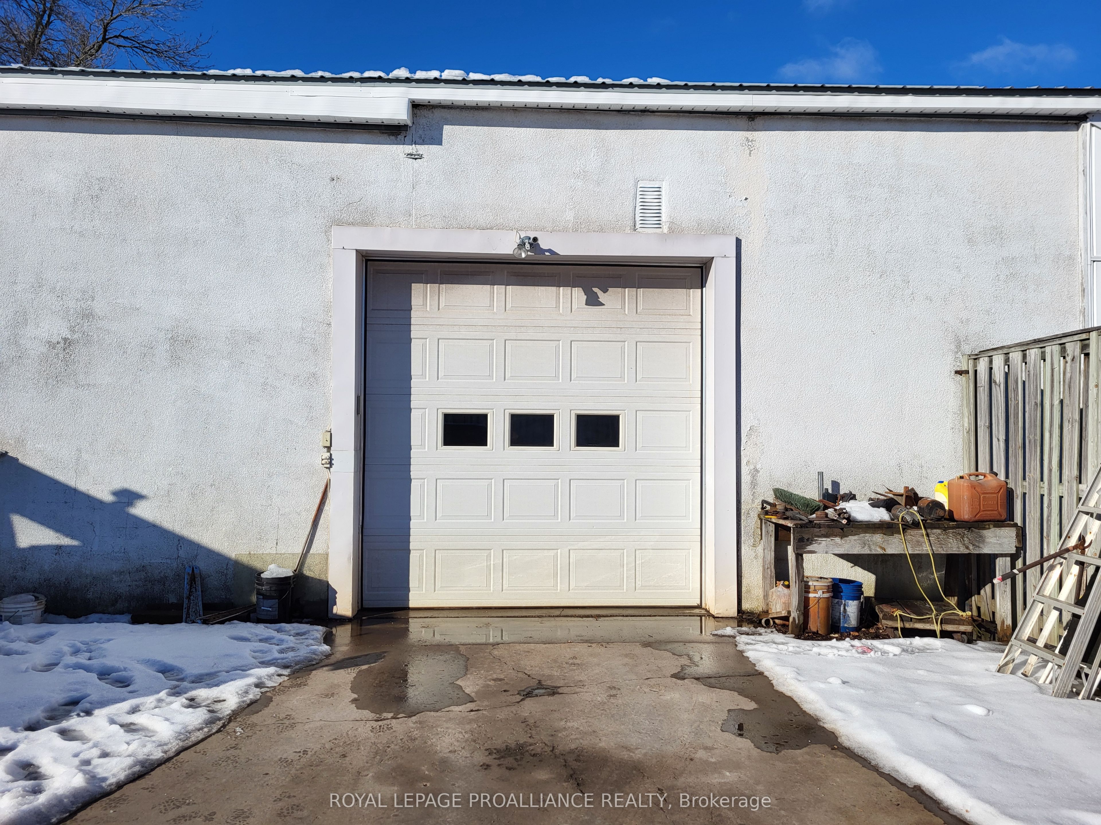 439 Ashley Street Property Photo 1