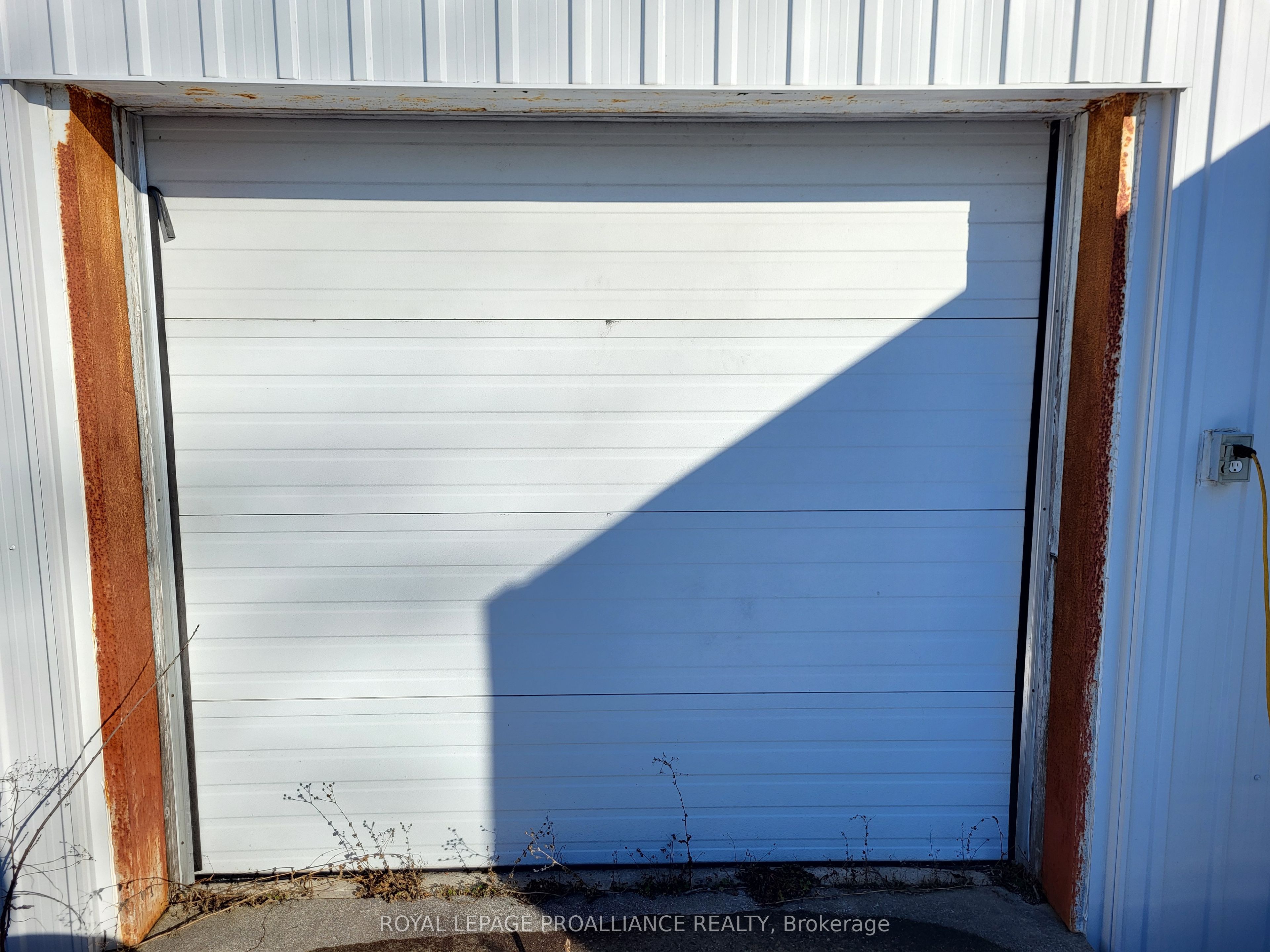 439 Ashley Street Property Photo 6
