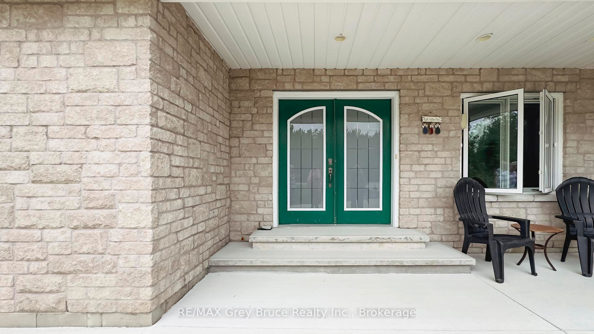 236 Bruce Street Property Photo 3