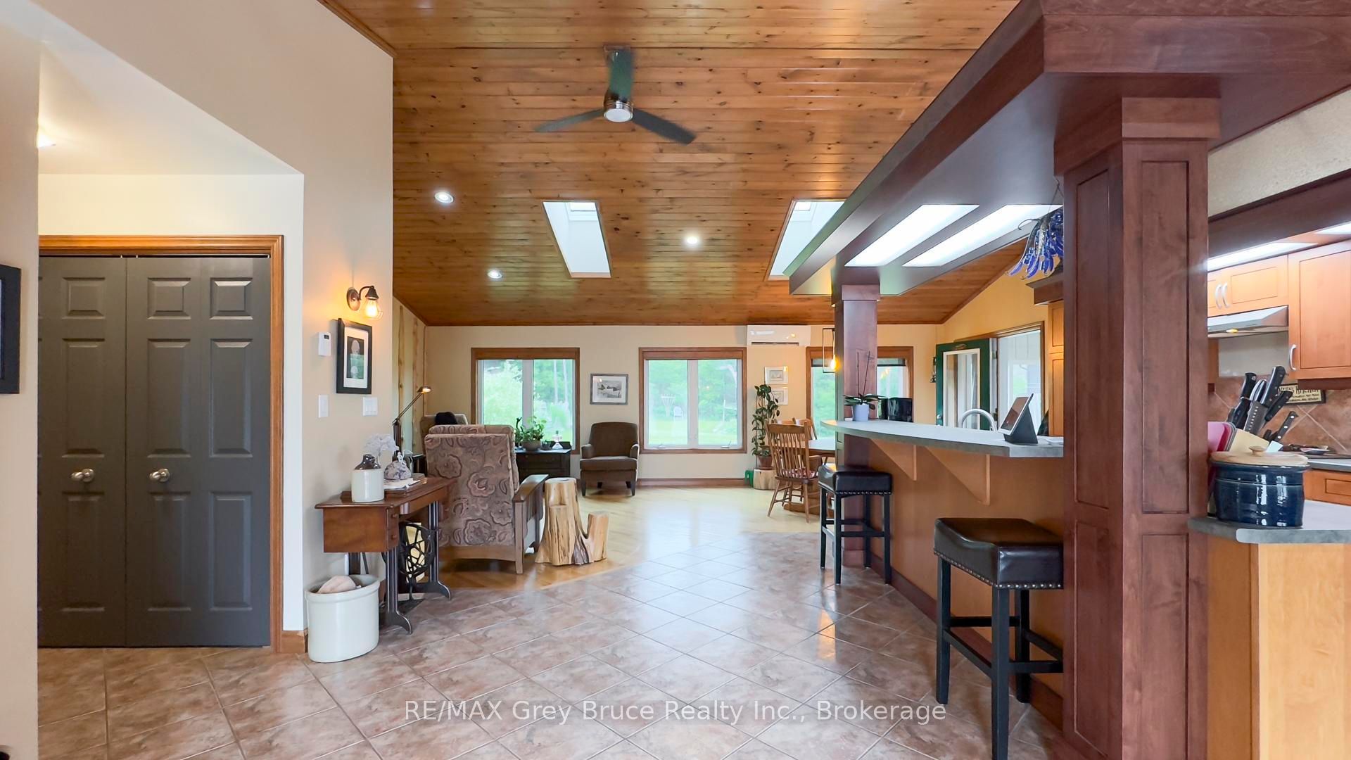 236 Bruce Street Property Photo 4