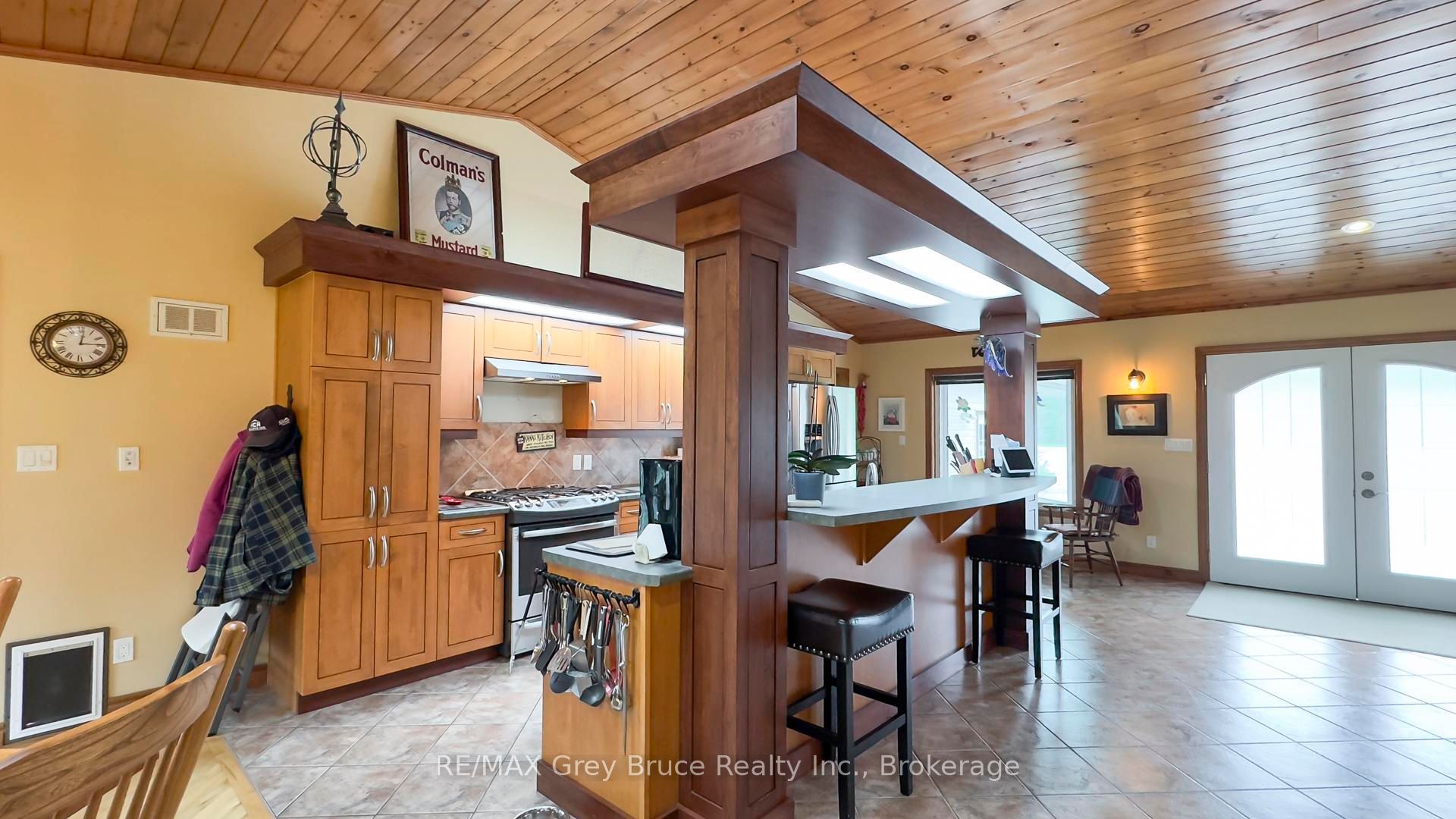 236 Bruce Street Property Photo 7