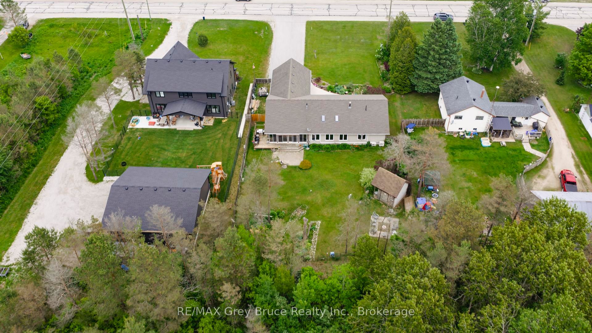 236 Bruce Street Property Photo 41