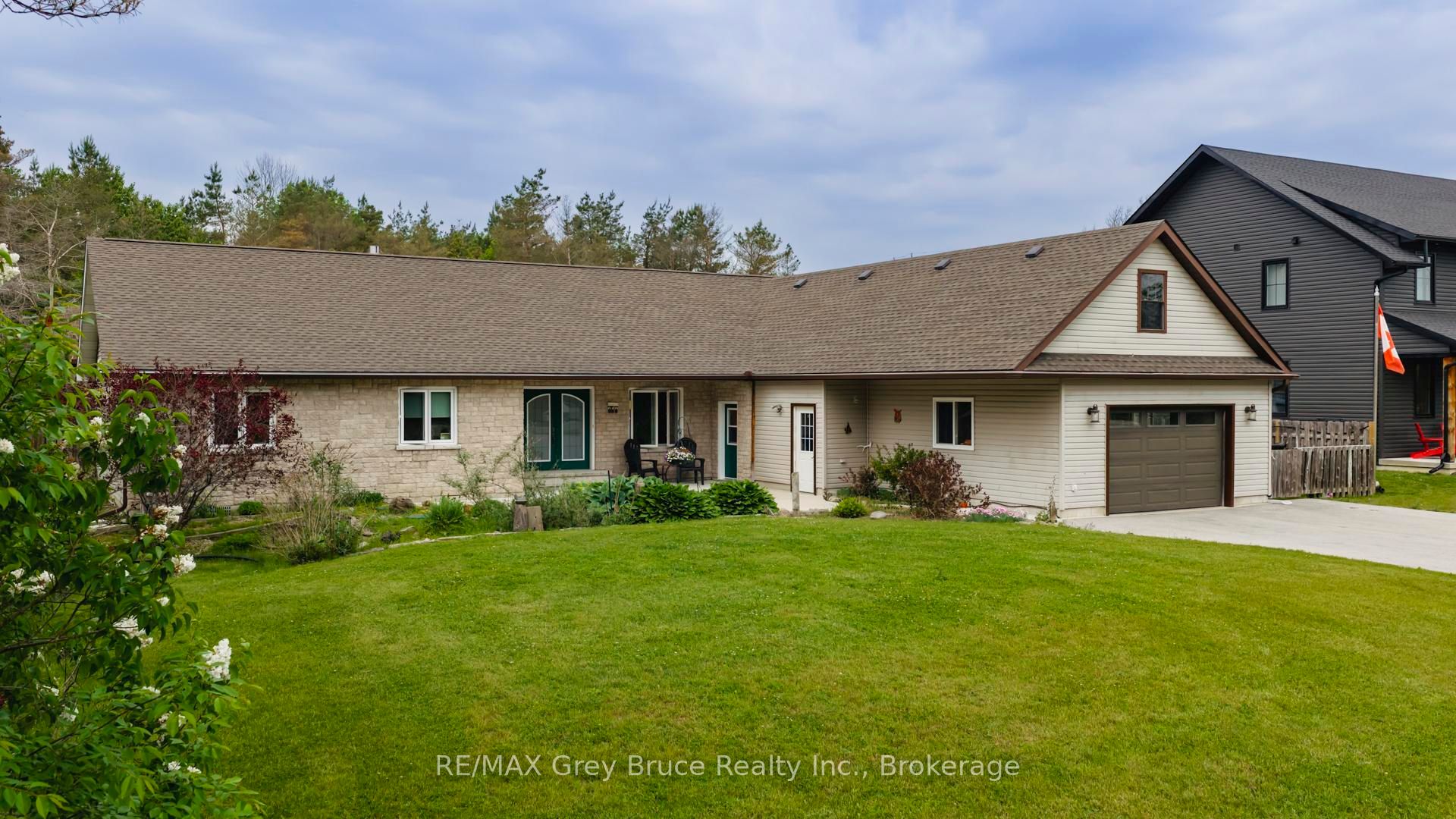 236 Bruce Street Property Photo 50