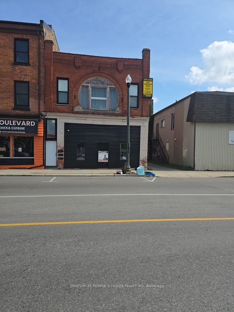 692 Dundas Street S 4 Property Photo 1