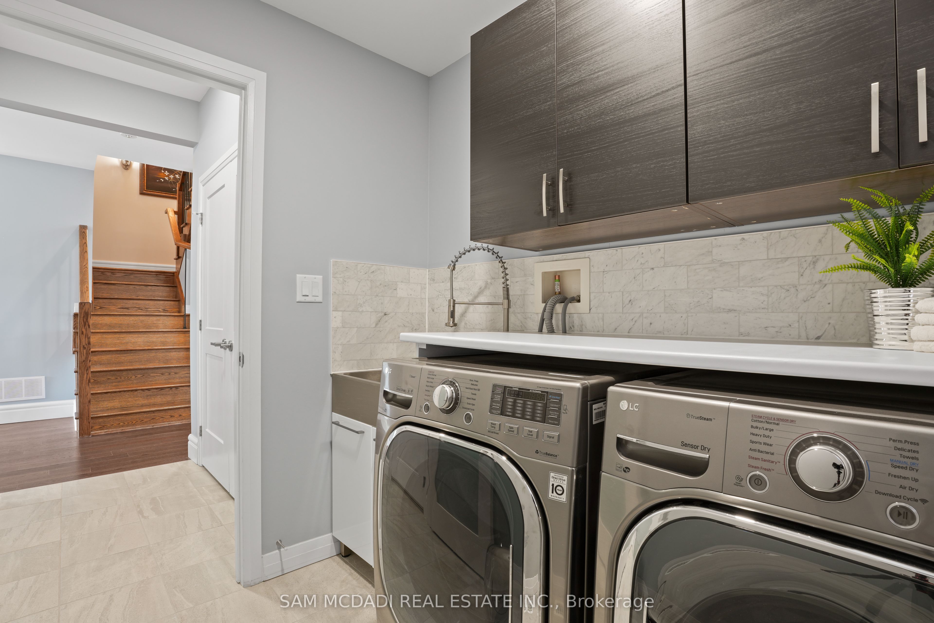 4037 Stadelbauer Drive Property Photo 12