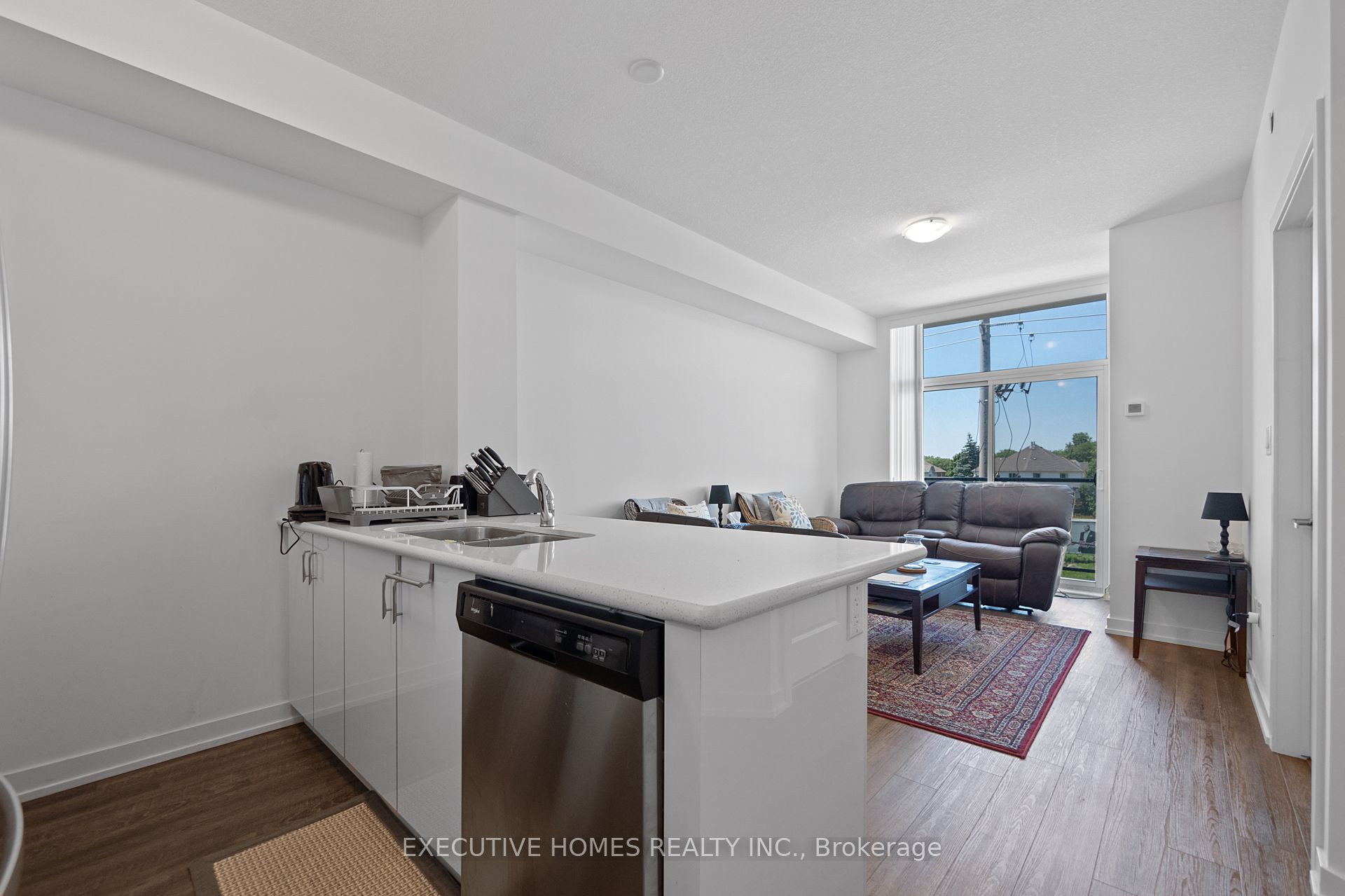 450 Dundas Street E 310 Property Photo 12