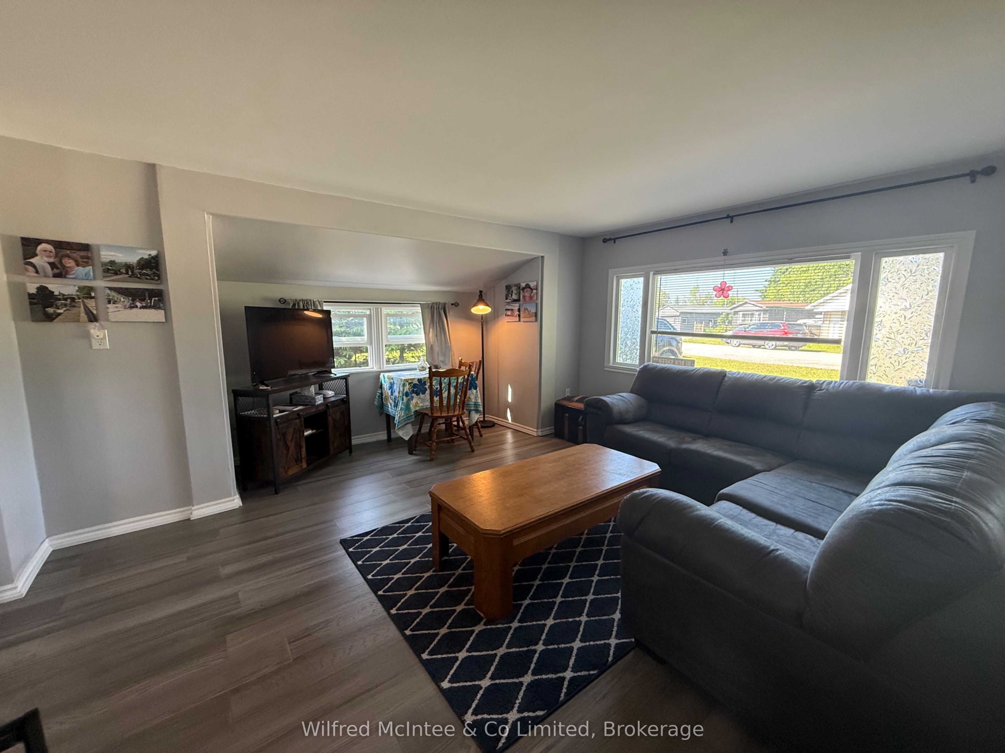 11 Bluejay Court Property Photo 1