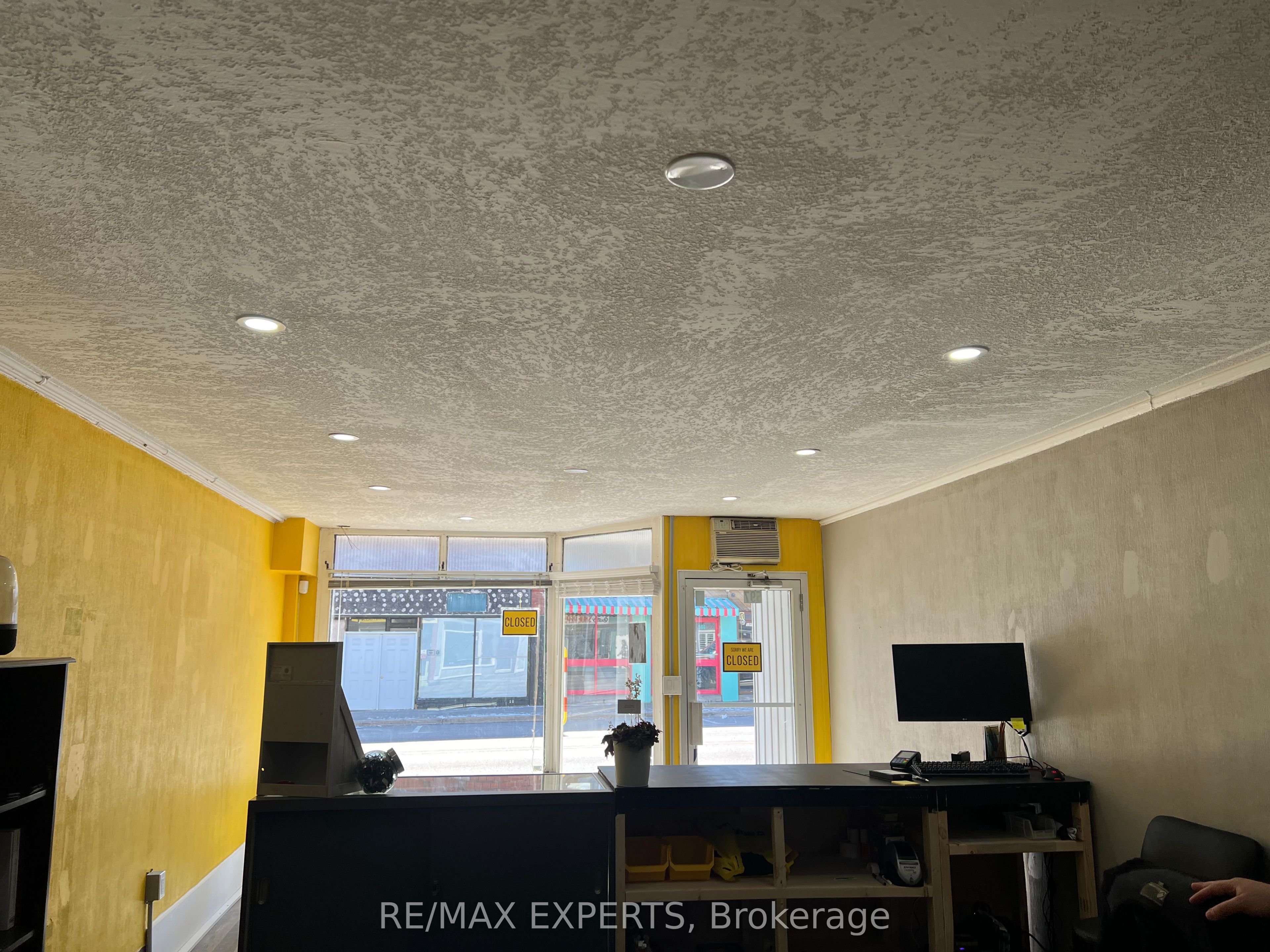 595-599 Dundas Street 595 Property Photo 15