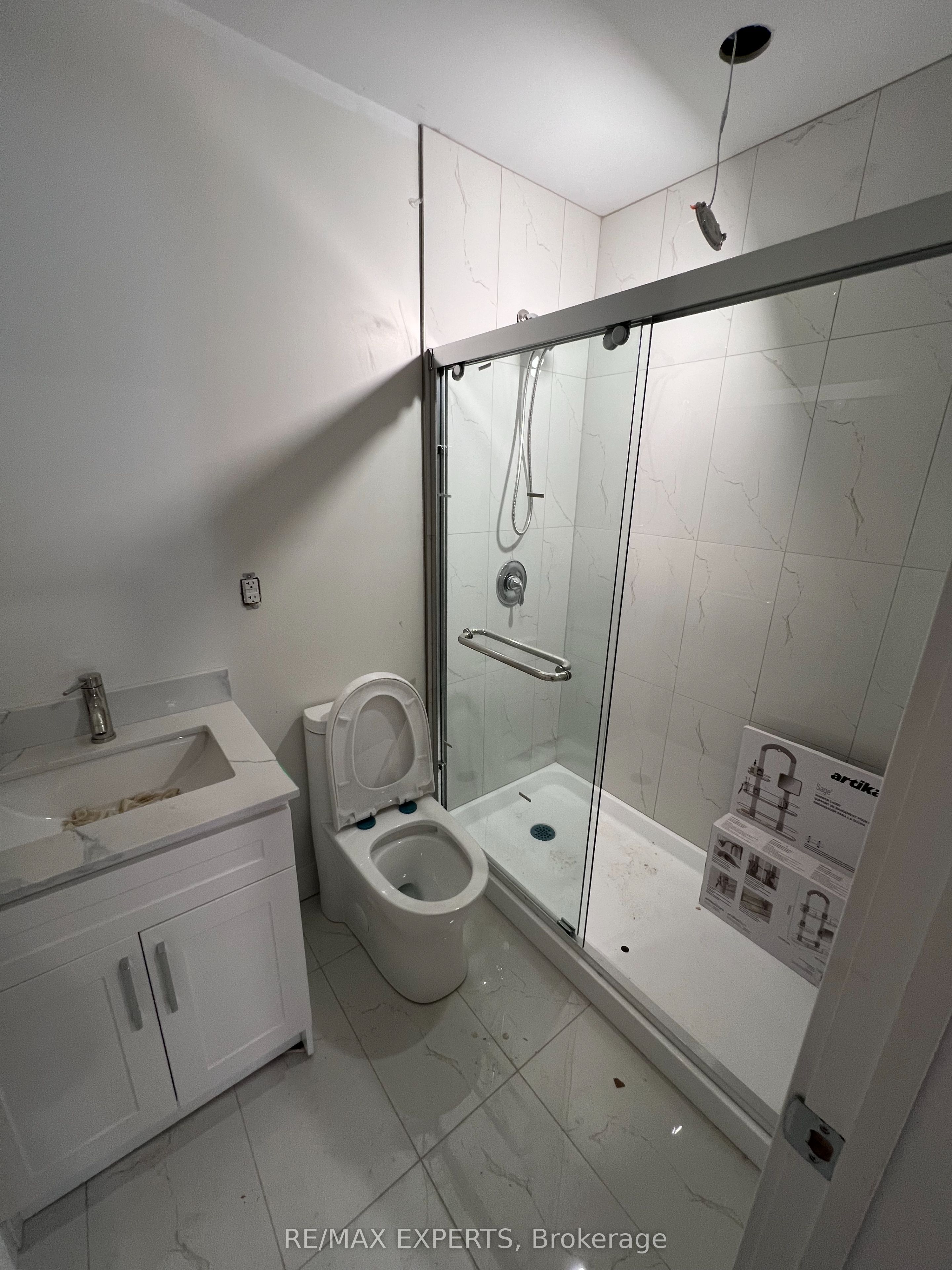 595-599 Dundas Street 595 Property Photo 25
