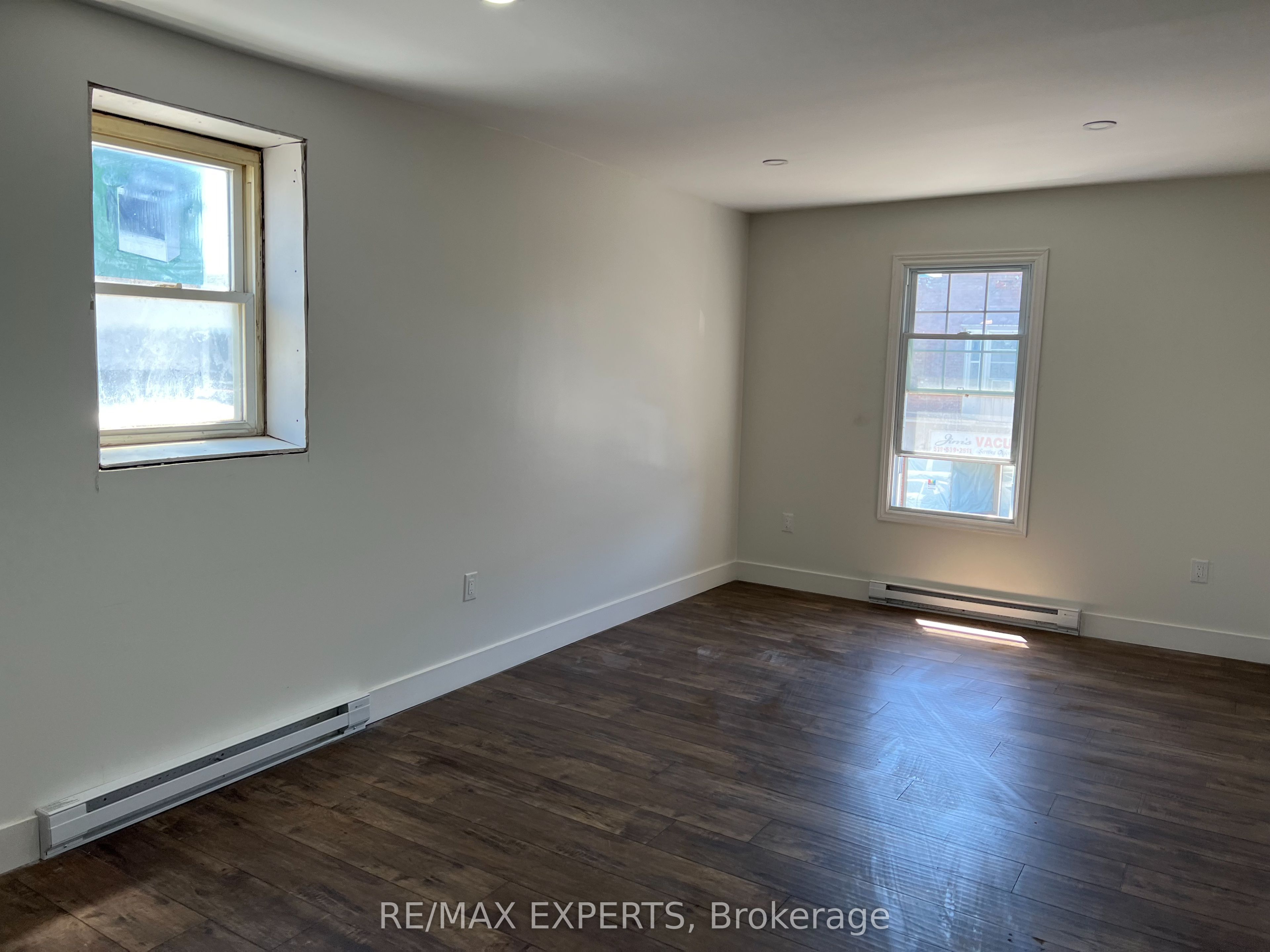 595-599 Dundas Street 595 Property Photo 27
