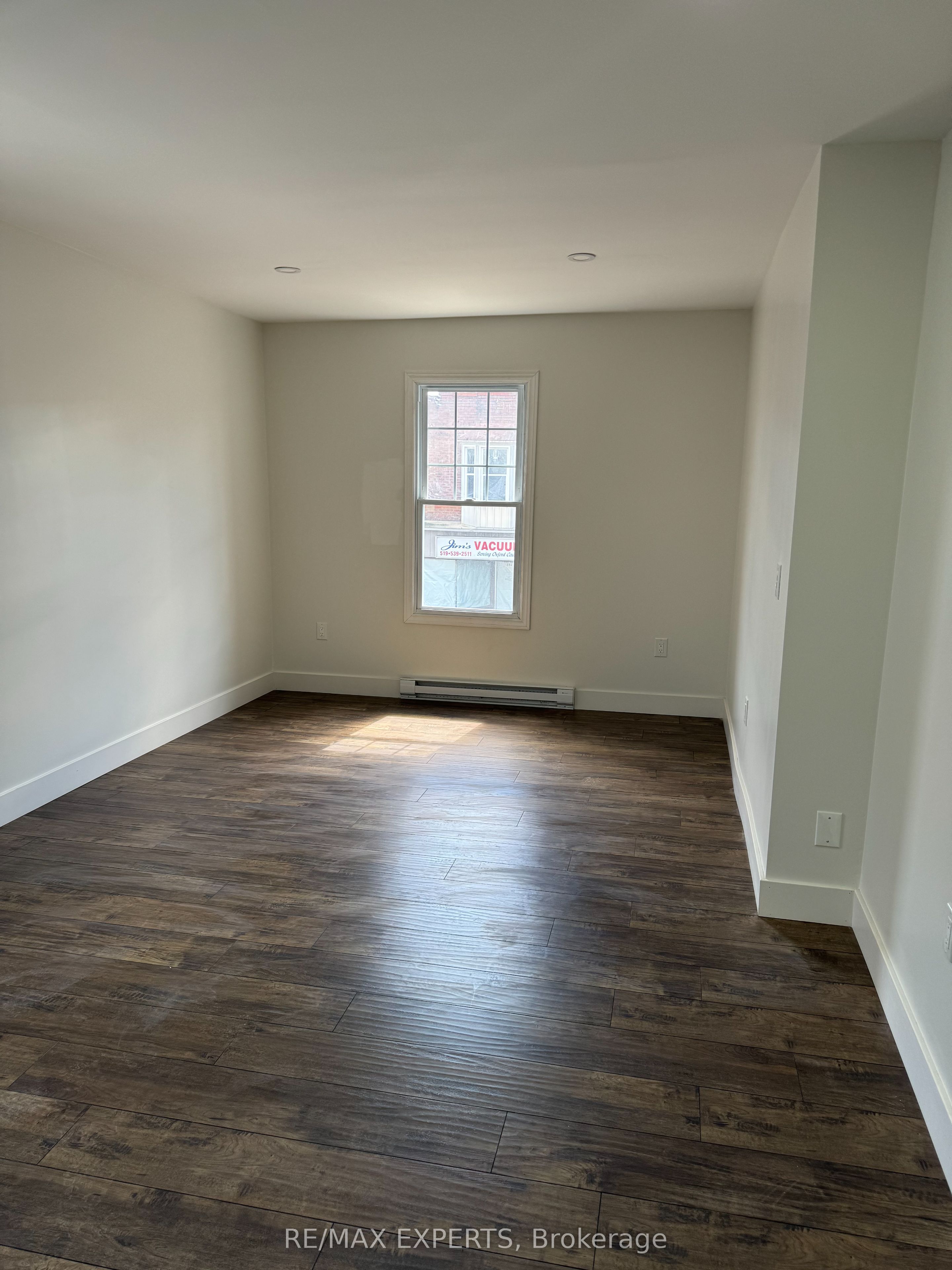 595-599 Dundas Street 595 Property Photo 29