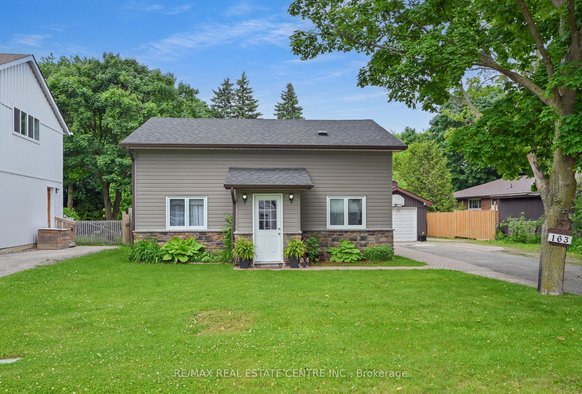 163 Daniel Street Property Photo 1