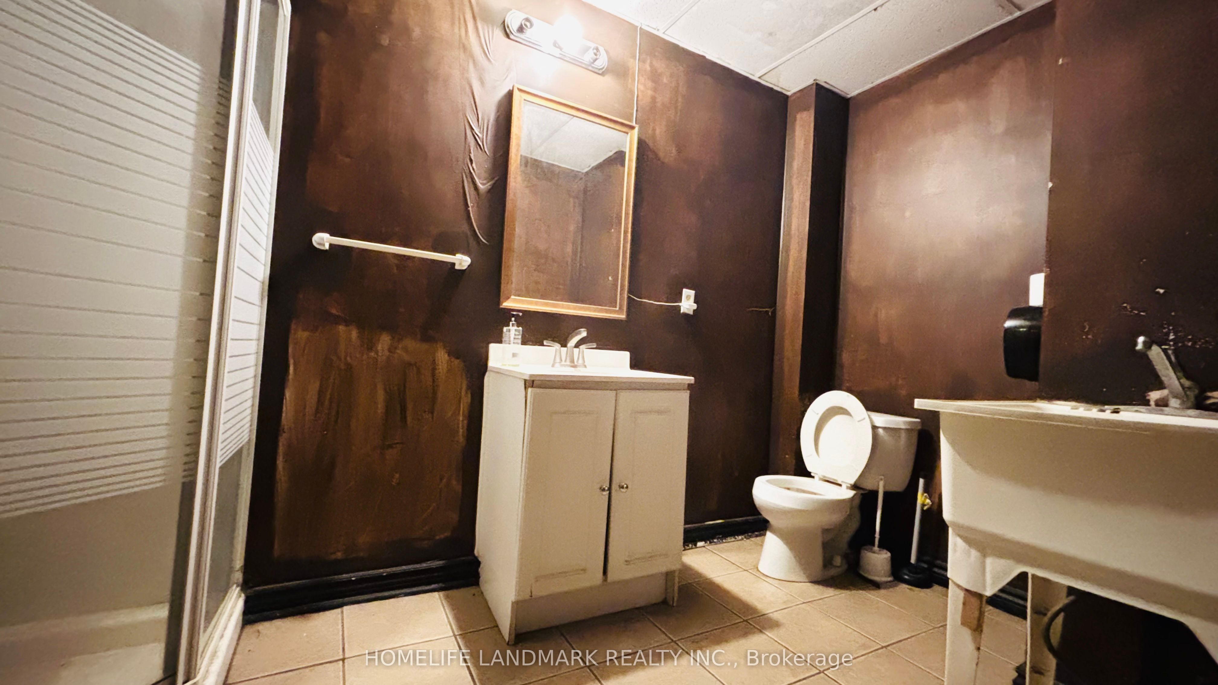 10 King Street N Property Photo 12