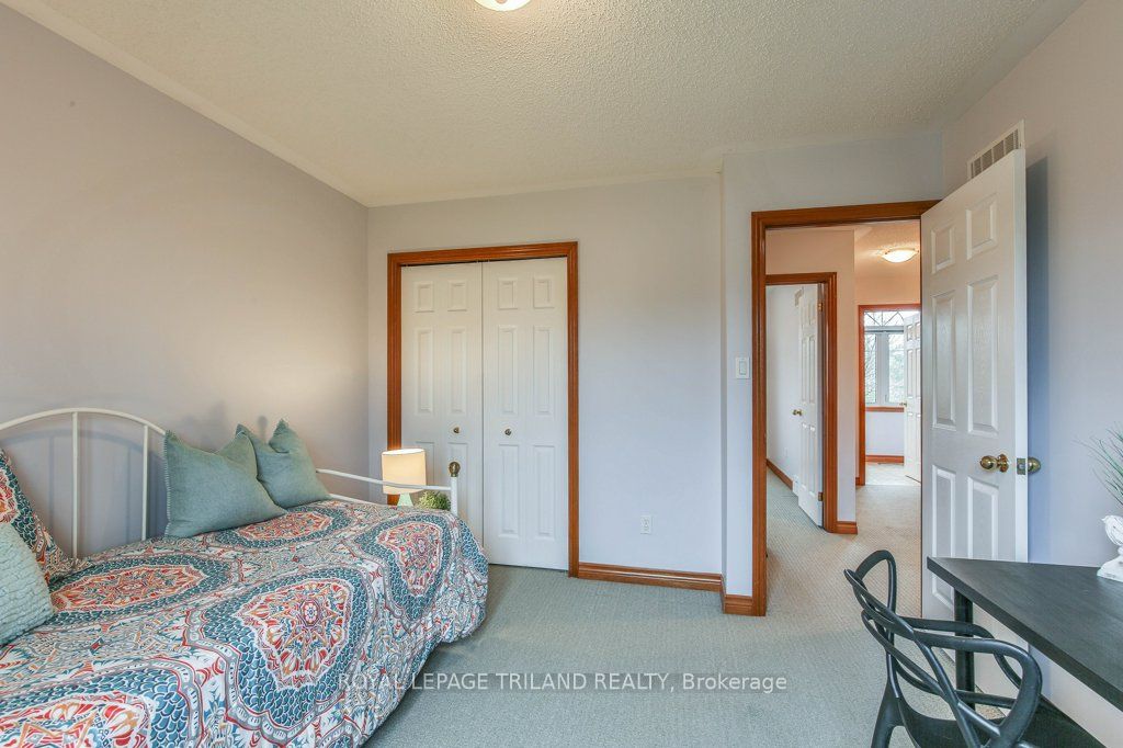41 Greyrock Crescent Property Photo 23