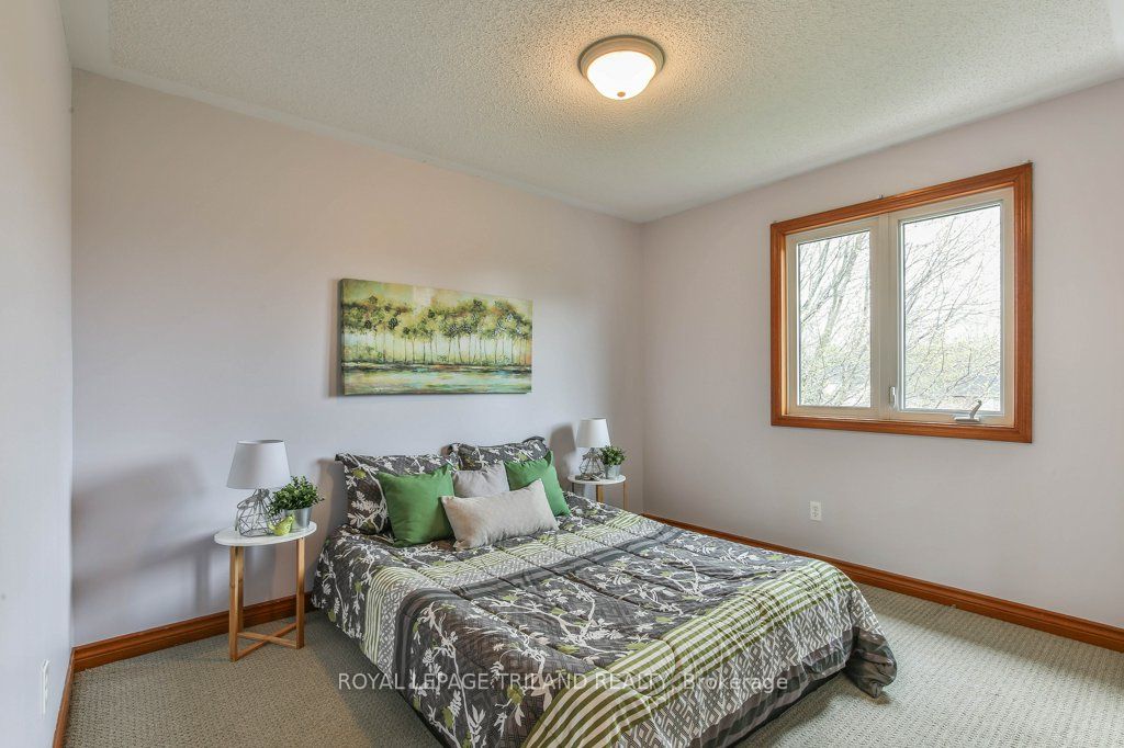 41 Greyrock Crescent Property Photo 24