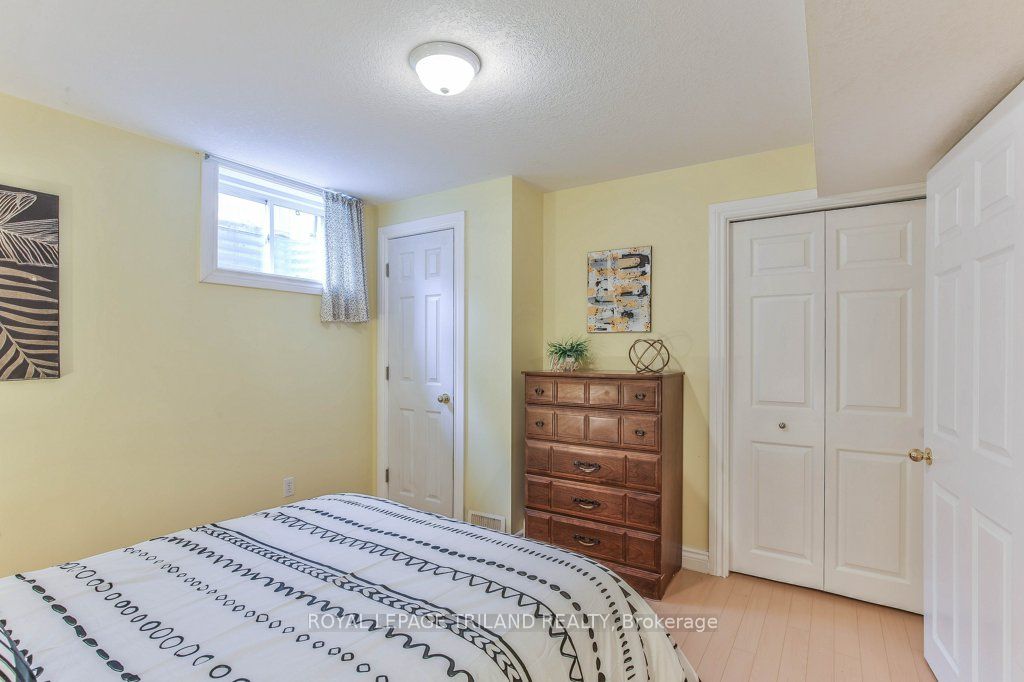 41 Greyrock Crescent Property Photo 35