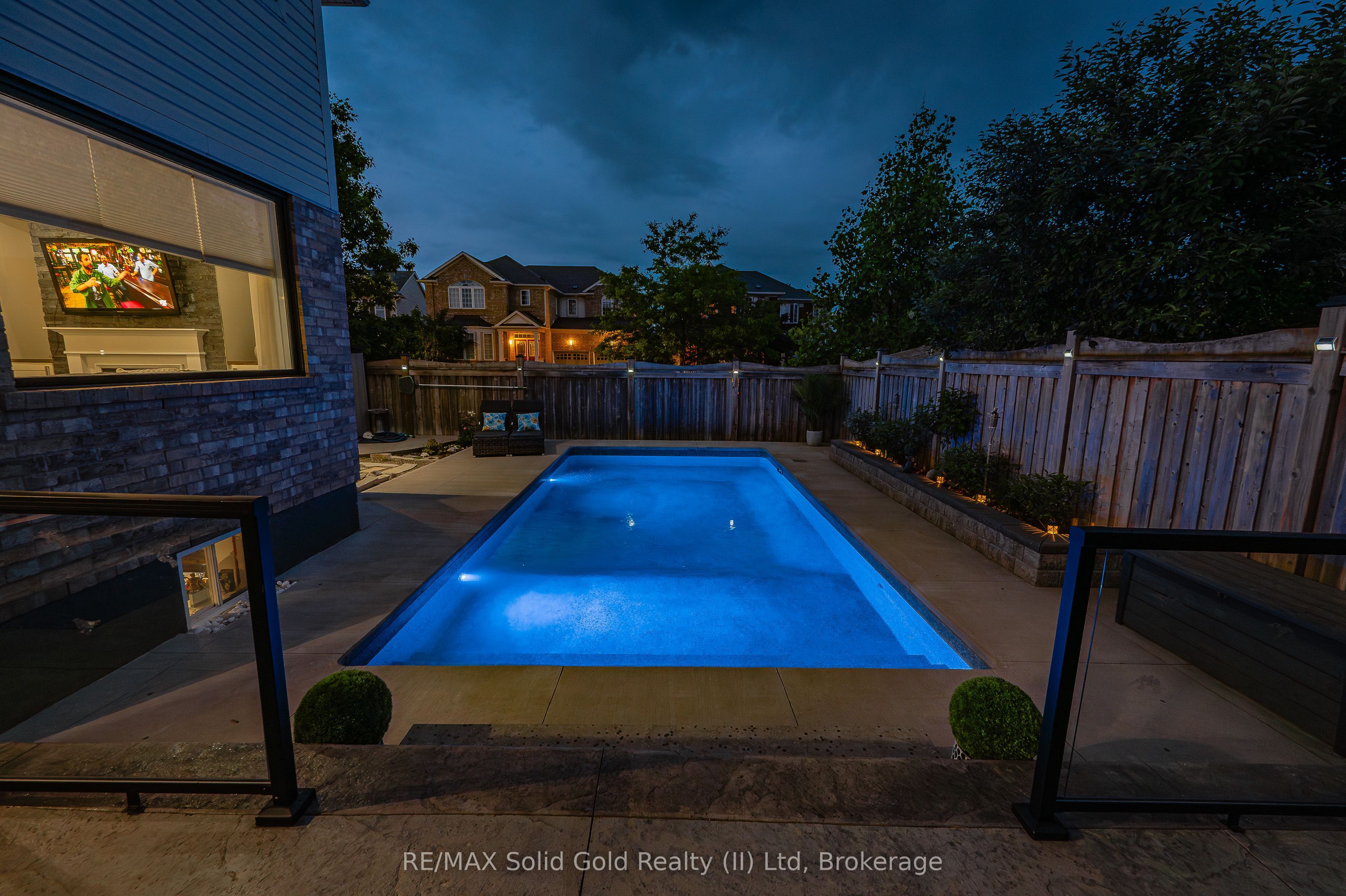 76 Porter Crescent Property Photo 38