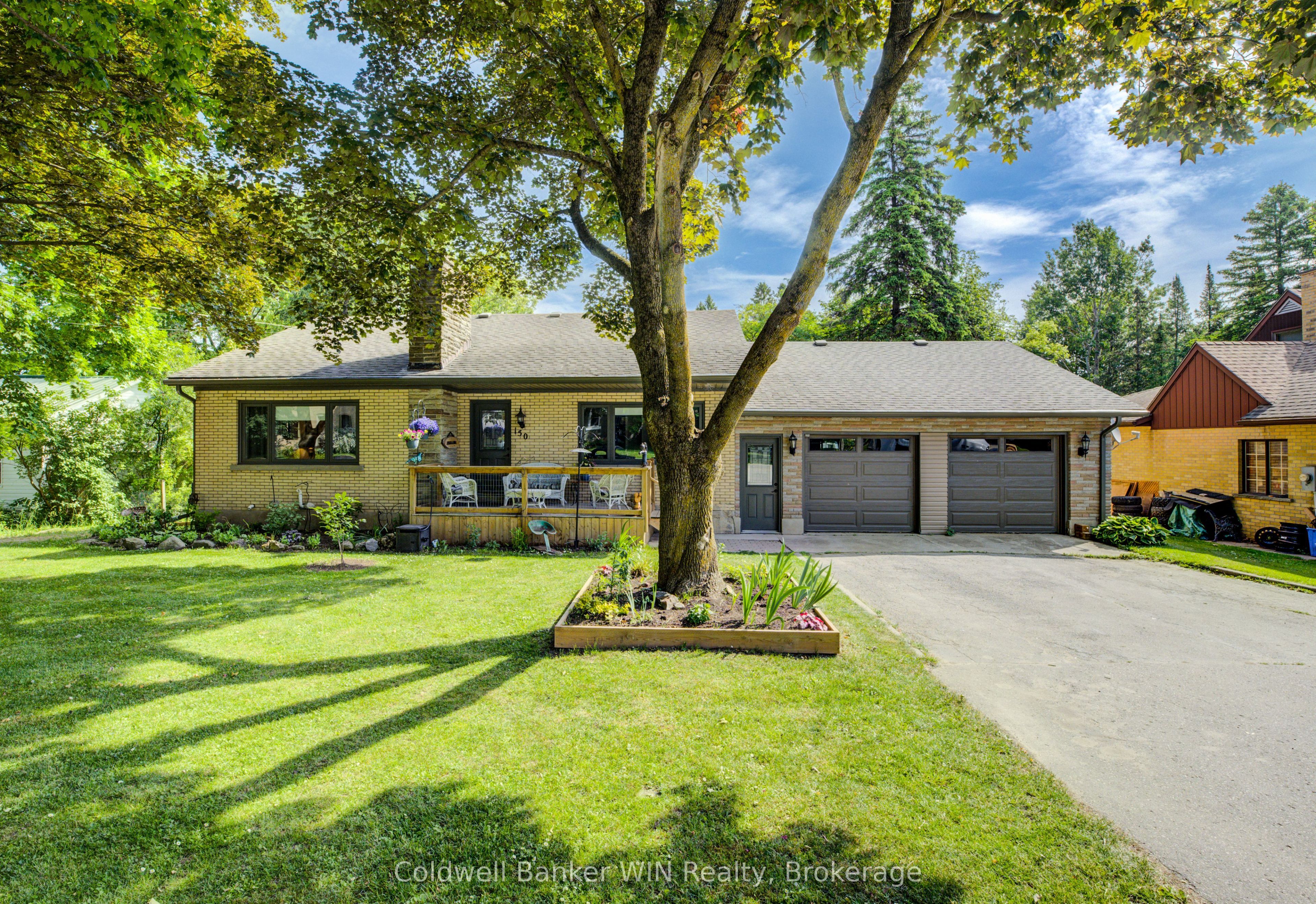 150 Normanby Street N Property Photo 1
