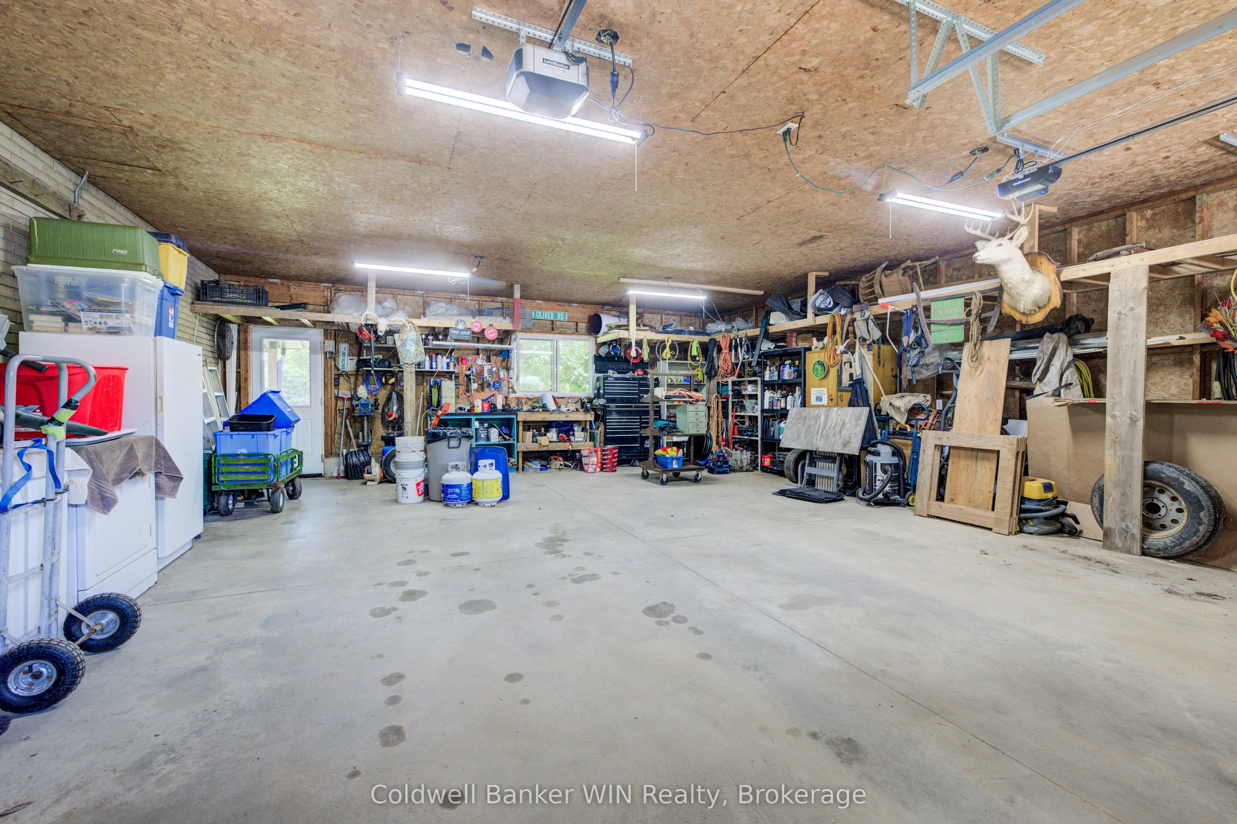 150 Normanby Street N Property Photo 37