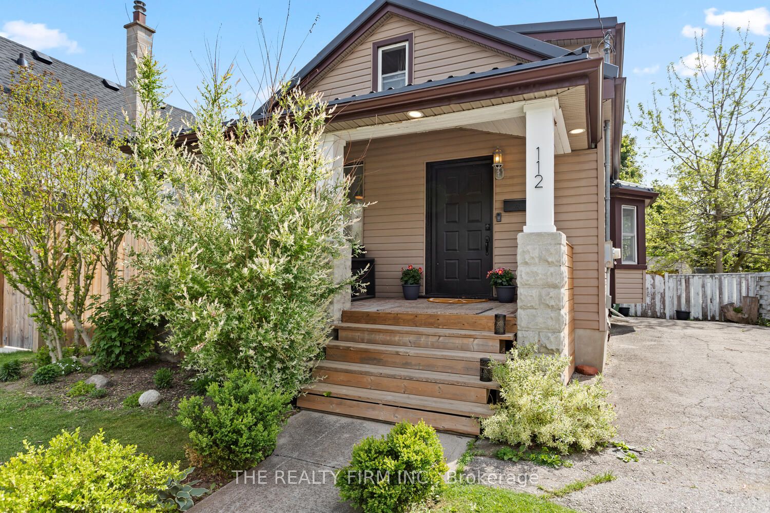 112 Edward Street Property Photo 1