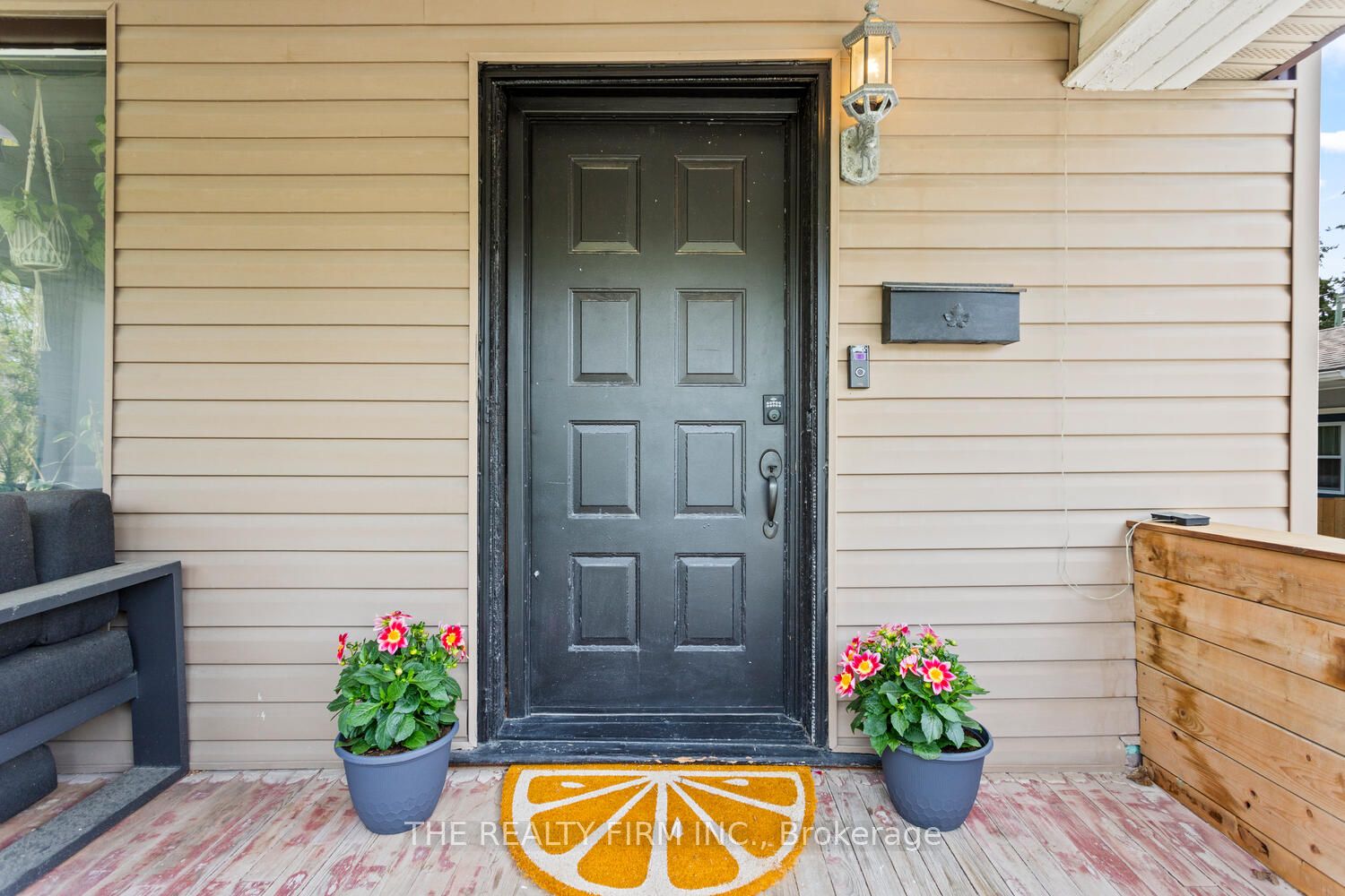 112 Edward Street Property Photo 4