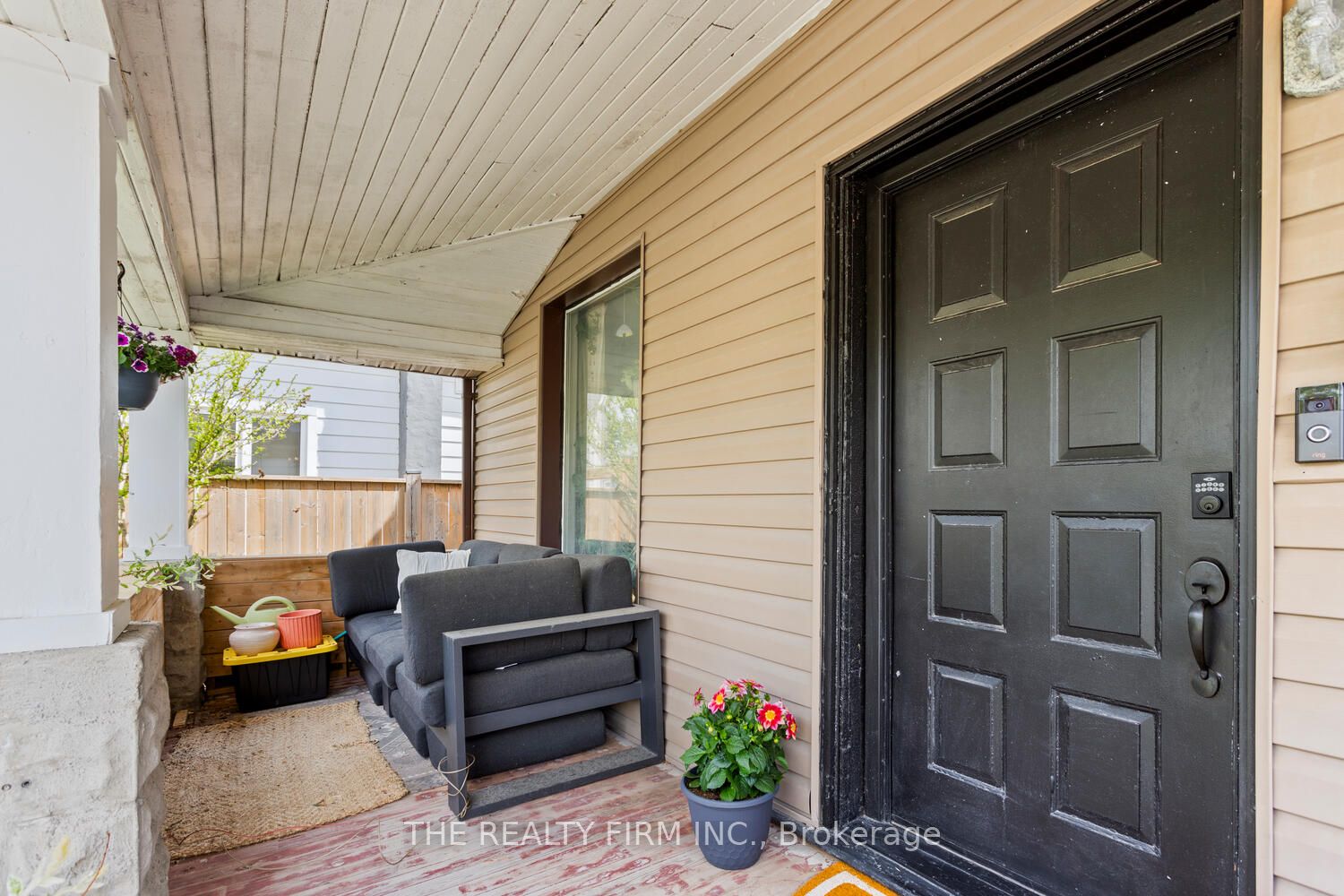 112 Edward Street Property Photo 5