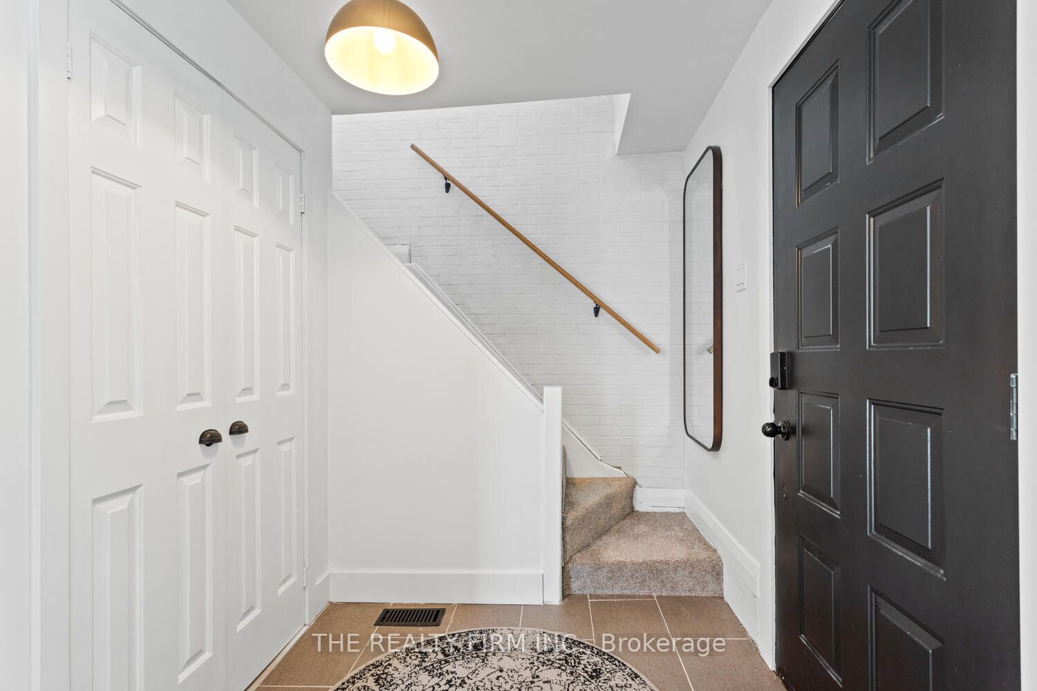 112 Edward Street Property Photo 6