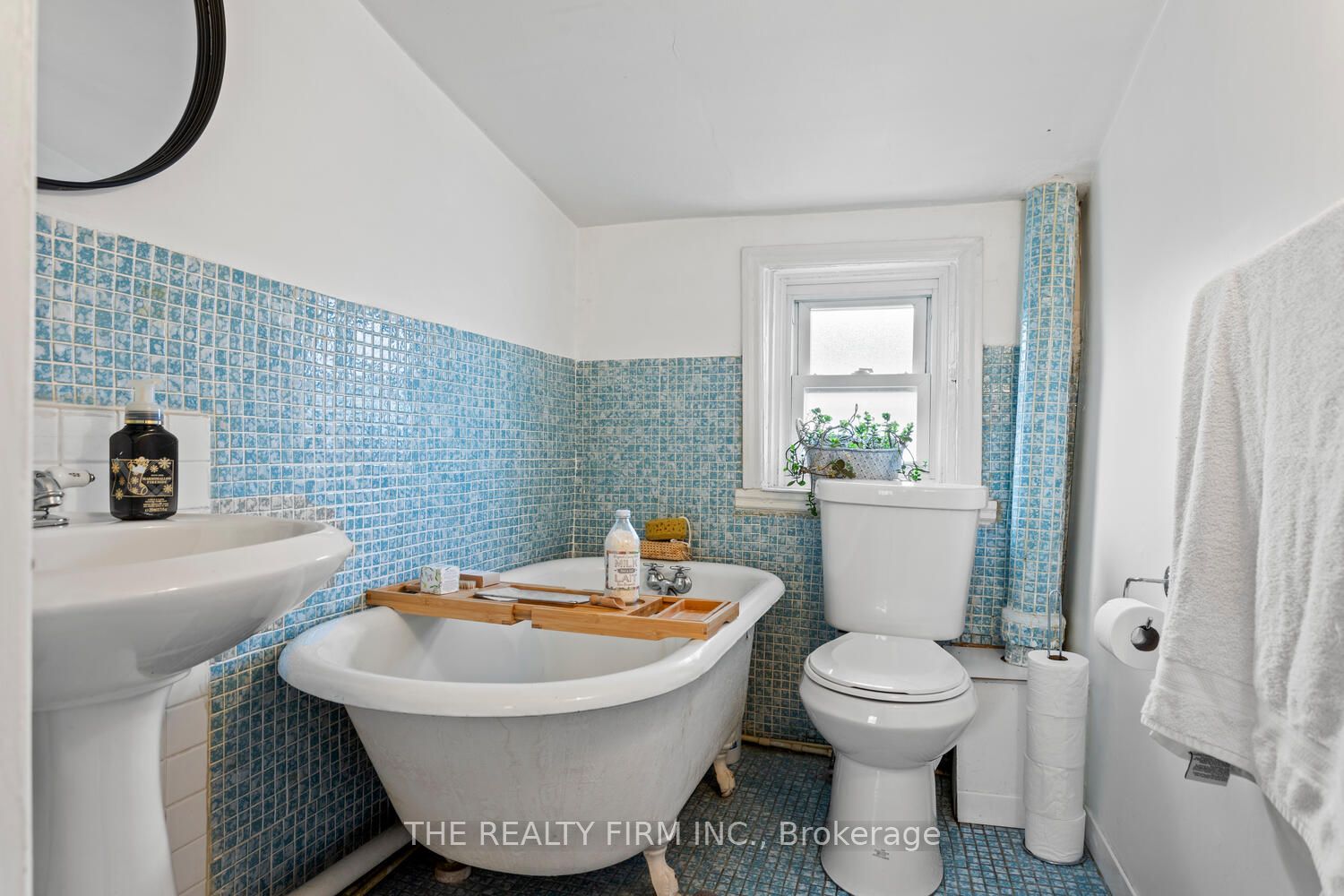 112 Edward Street Property Photo 32