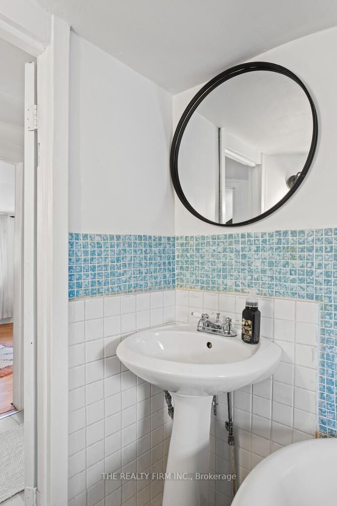 112 Edward Street Property Photo 33