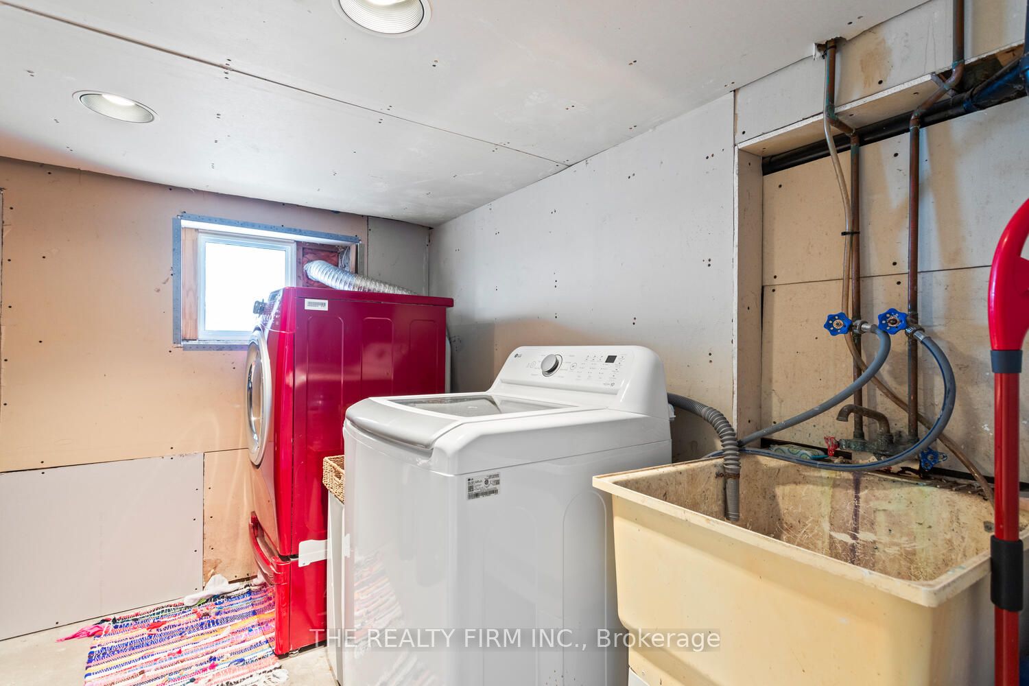 112 Edward Street Property Photo 36
