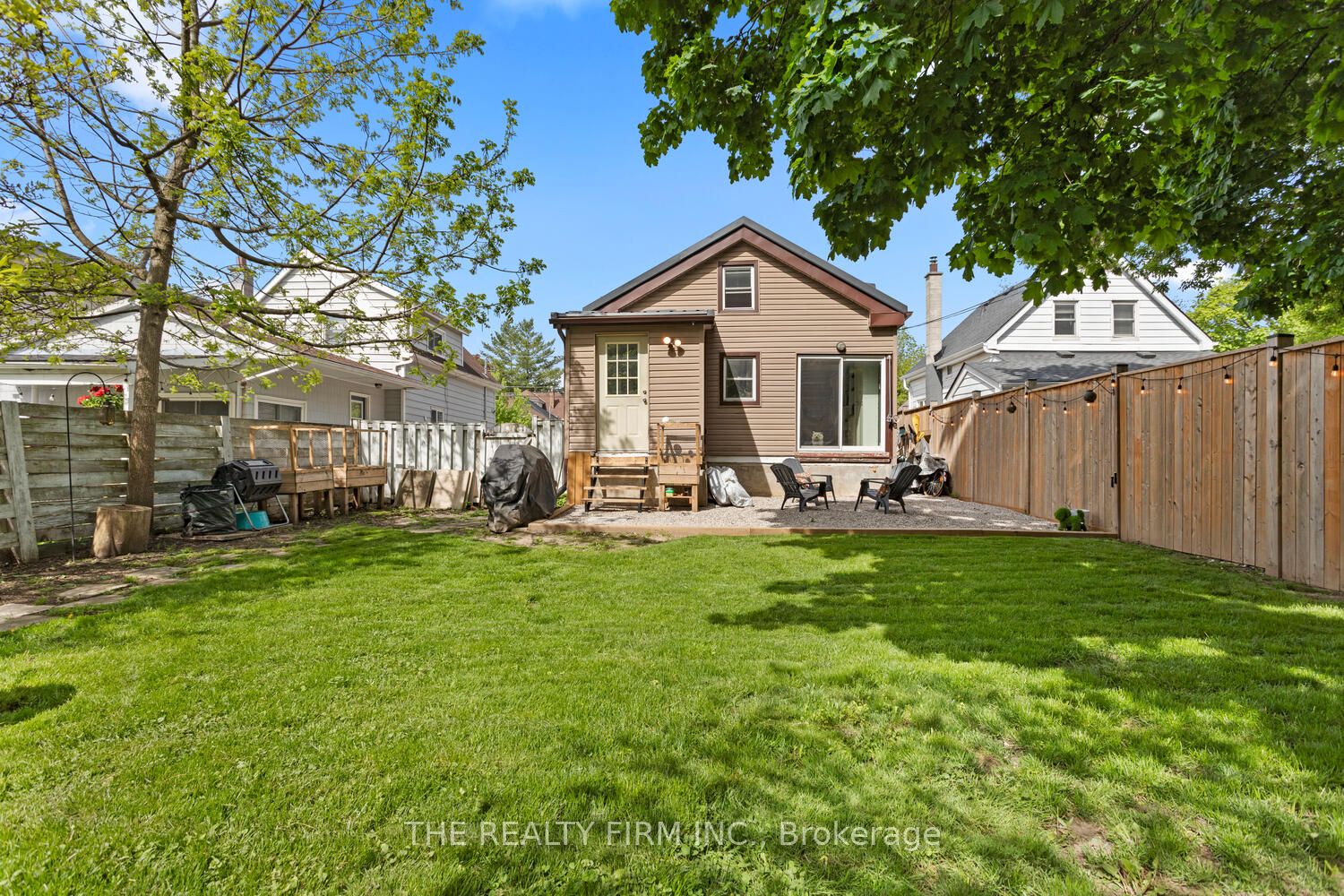 112 Edward Street Property Photo 40