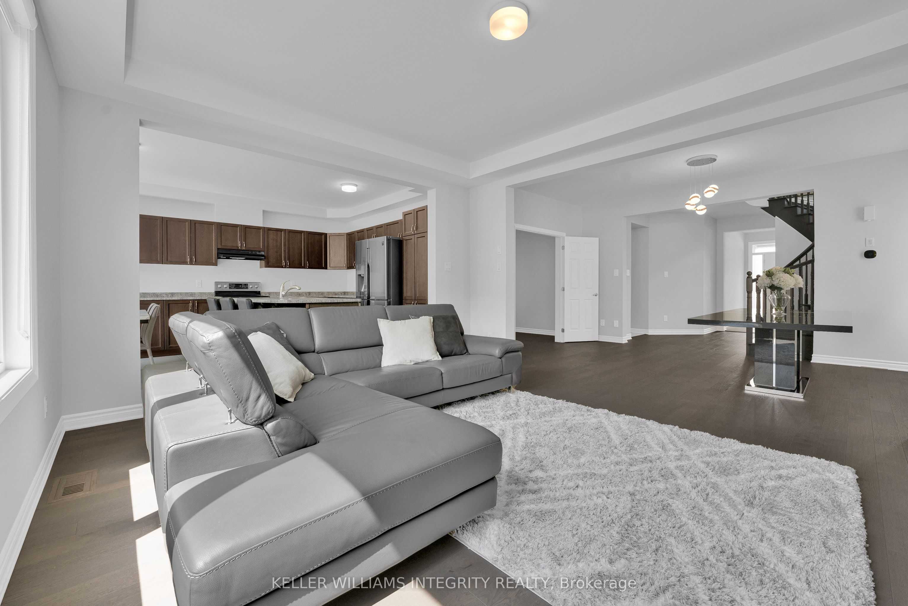 482 Alcor Terrace Property Photo 6