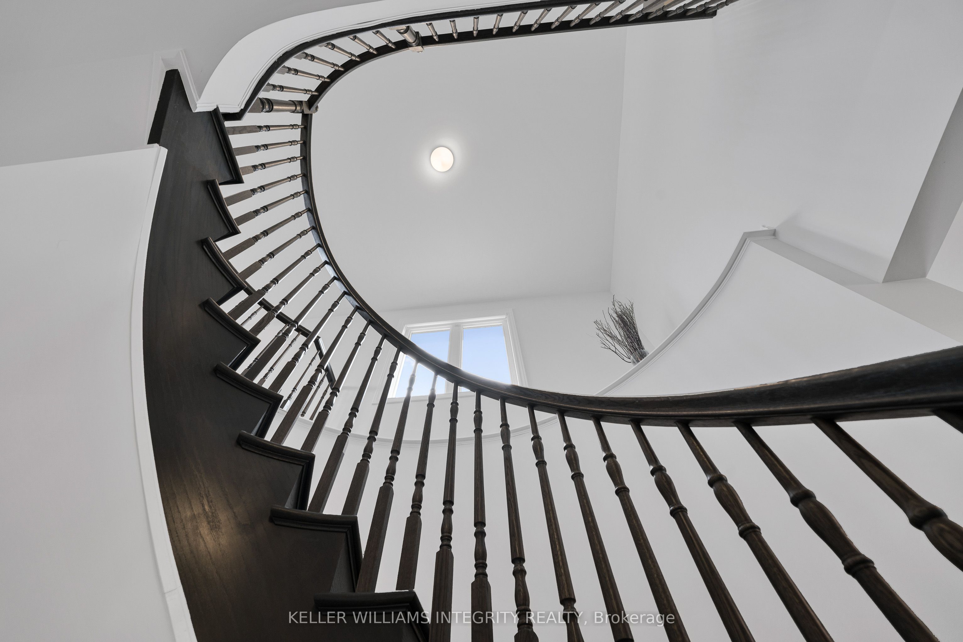 482 Alcor Terrace Property Photo 26