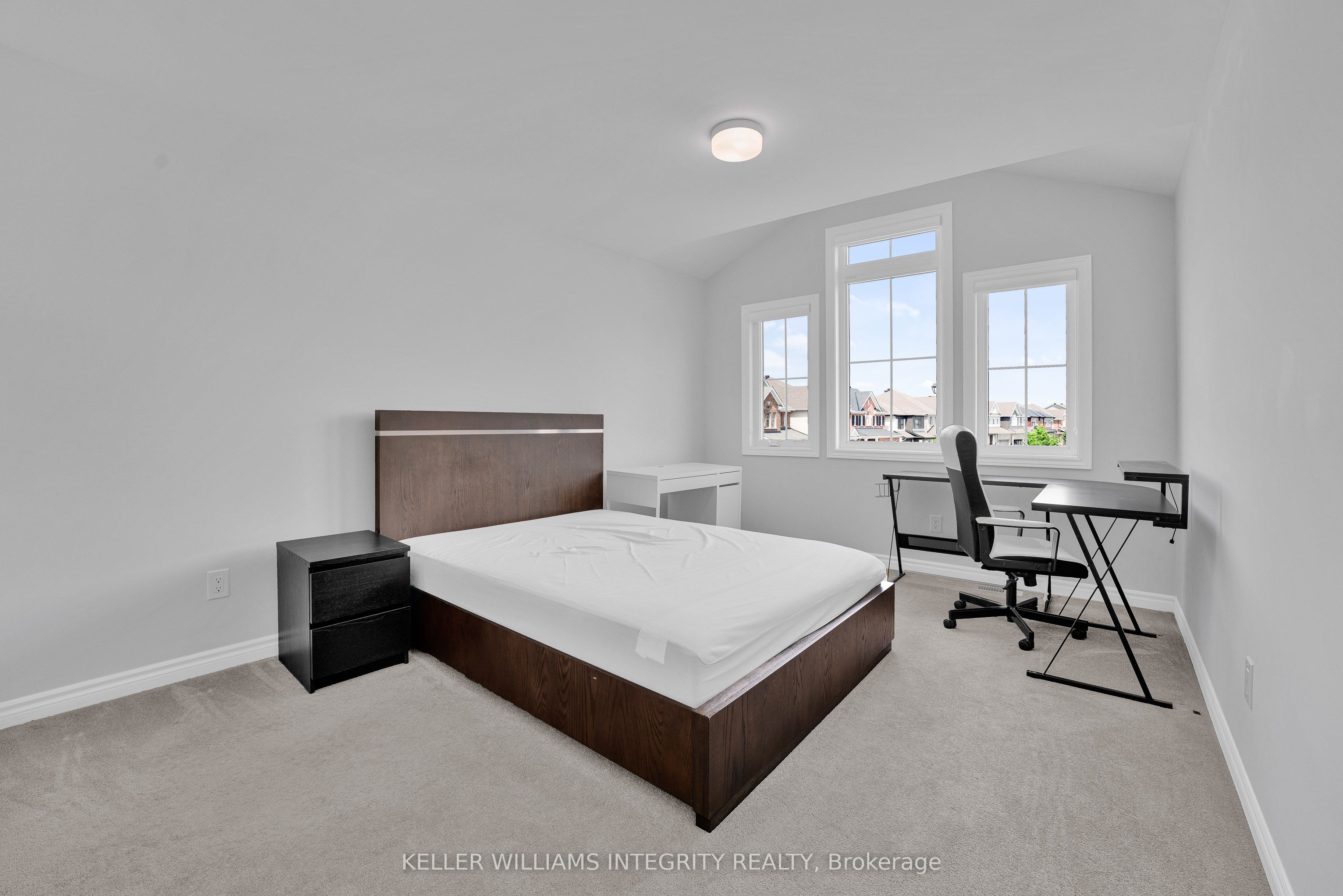 482 Alcor Terrace Property Photo 31