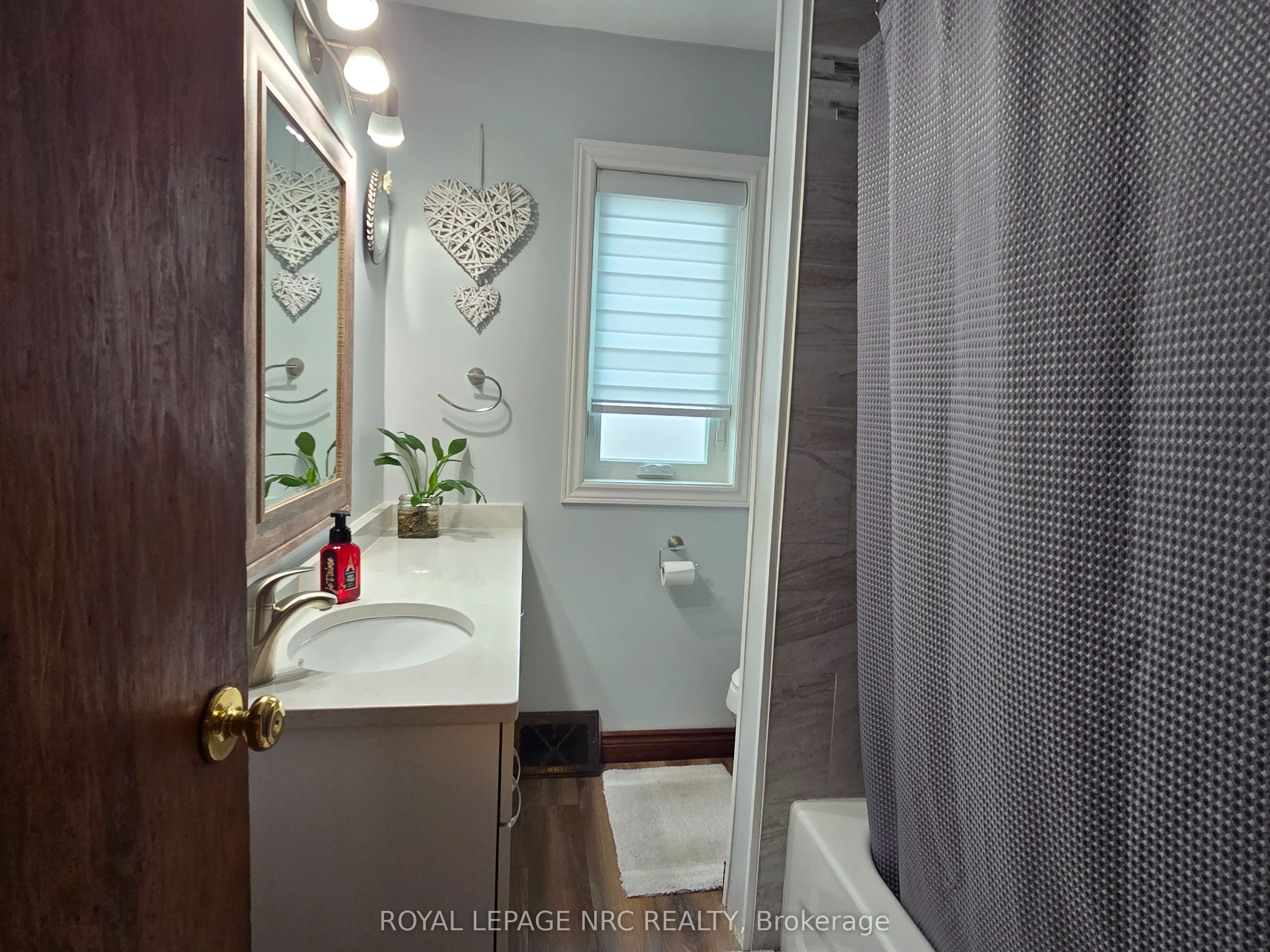 77 Gilmore Road Upper Unit Property Photo 10