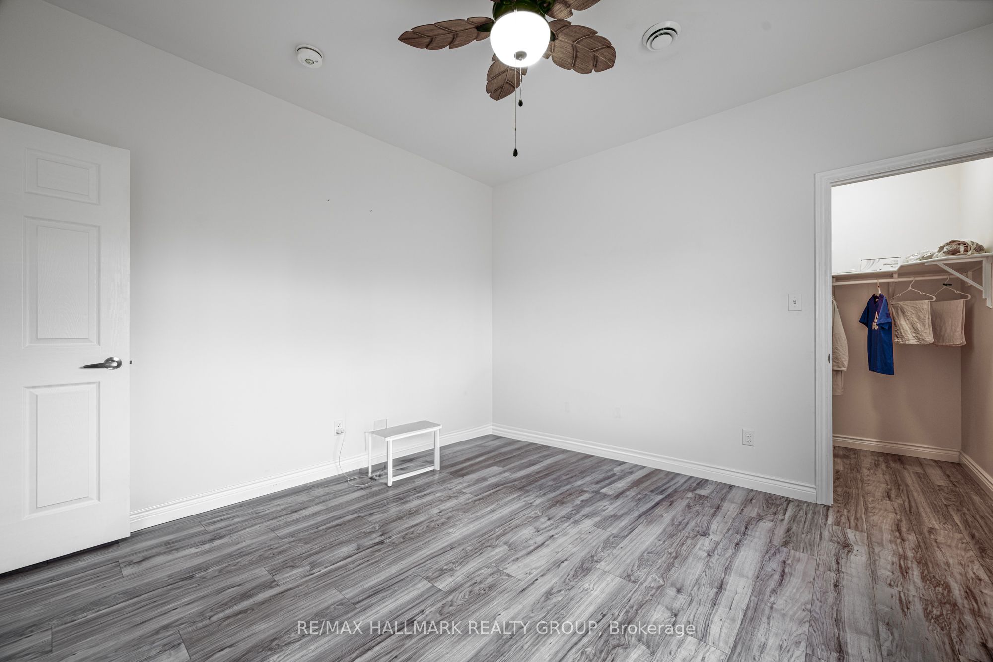 105 W 111 Broadway Street W 2 Property Photo 17