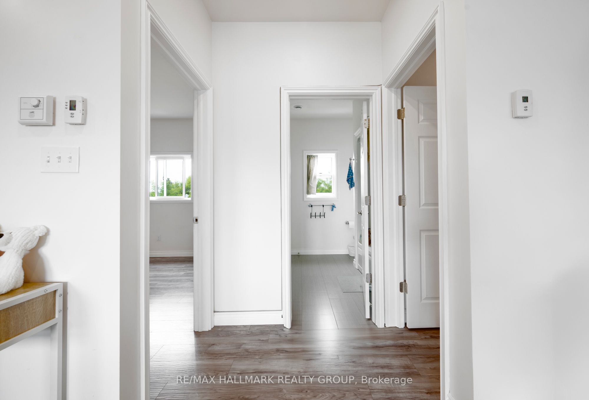 105 W 111 Broadway Street W 2 Property Photo 23