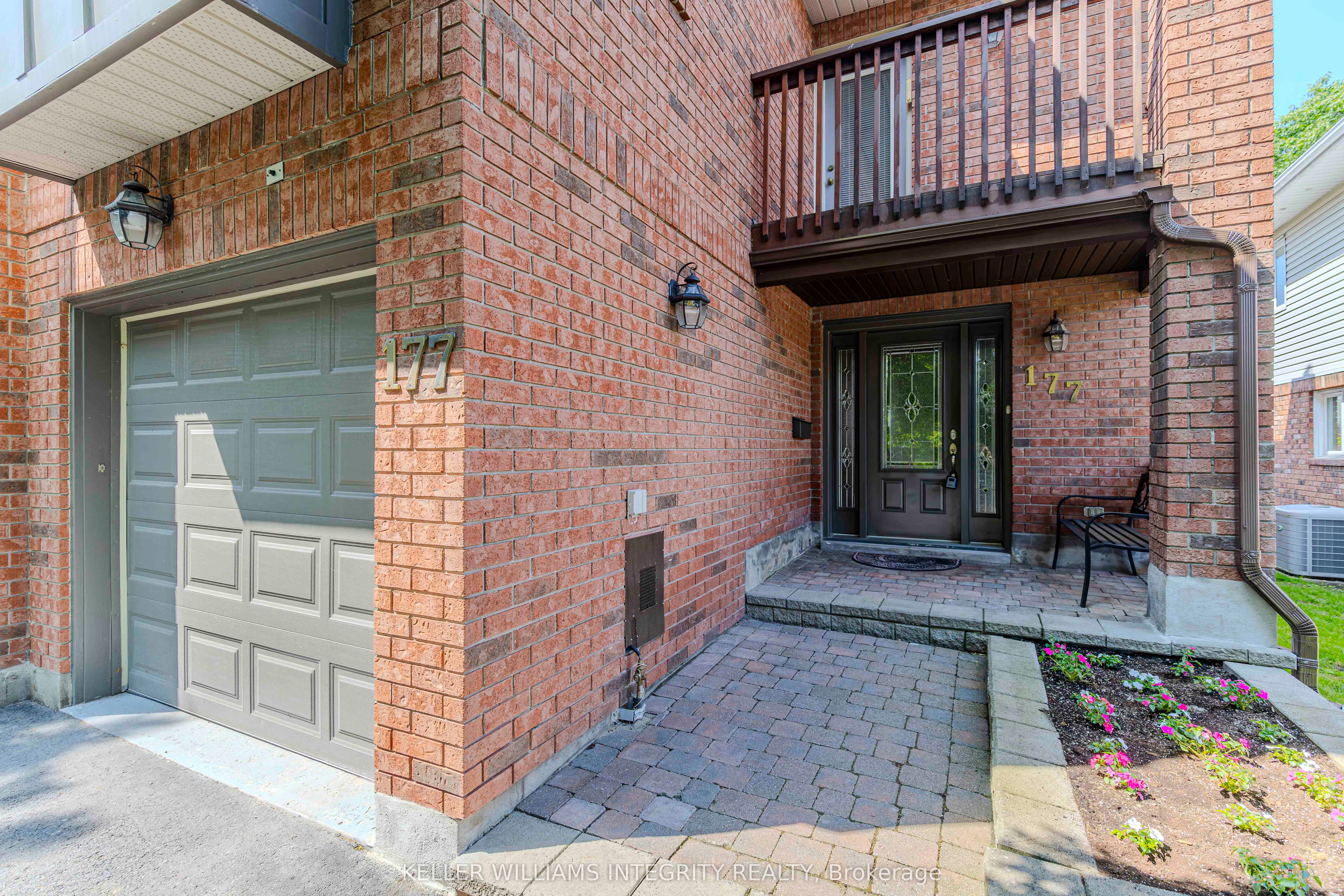 177 Thornbury Crescent Property Photo 3