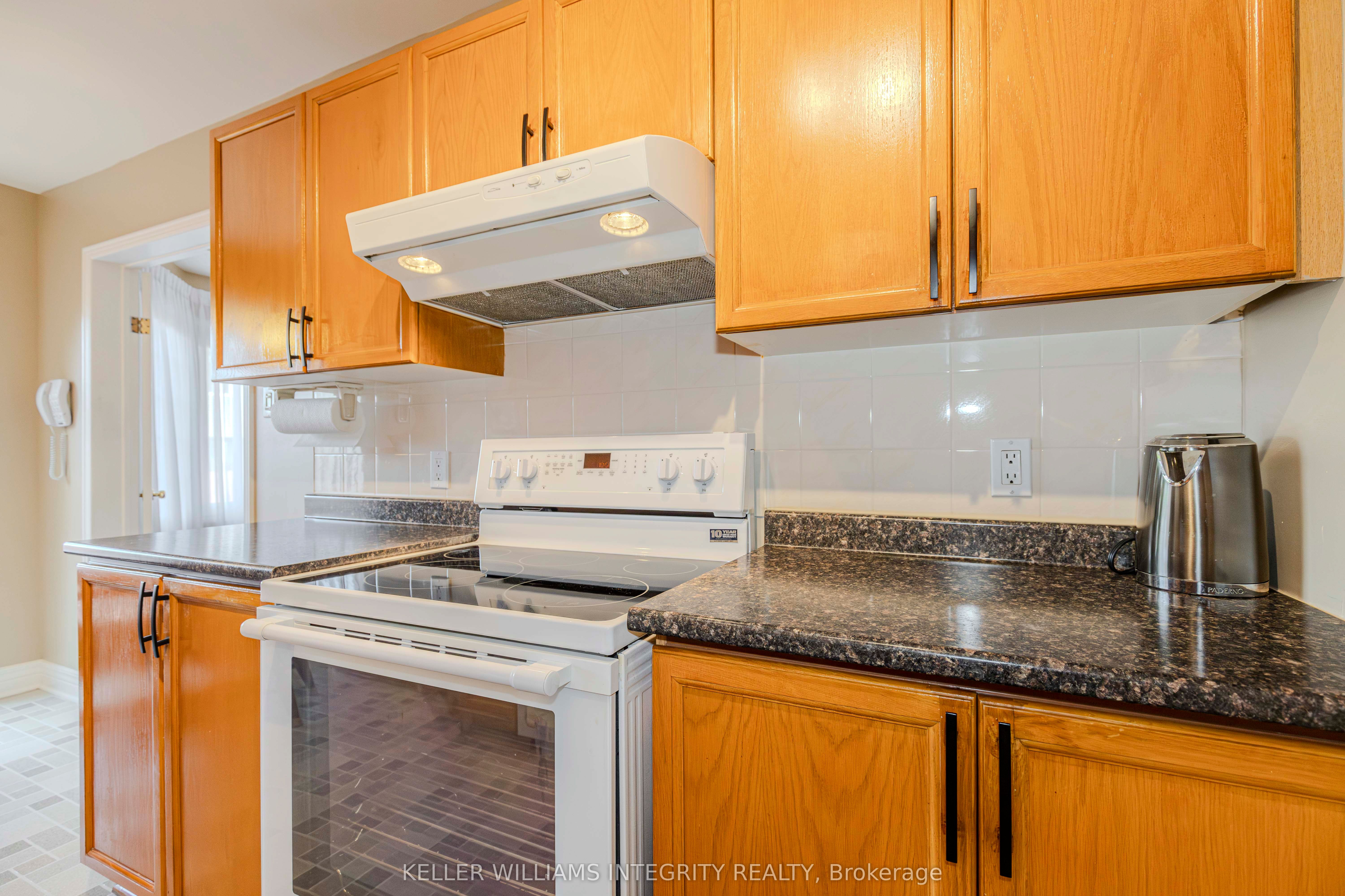 177 Thornbury Crescent Property Photo 16
