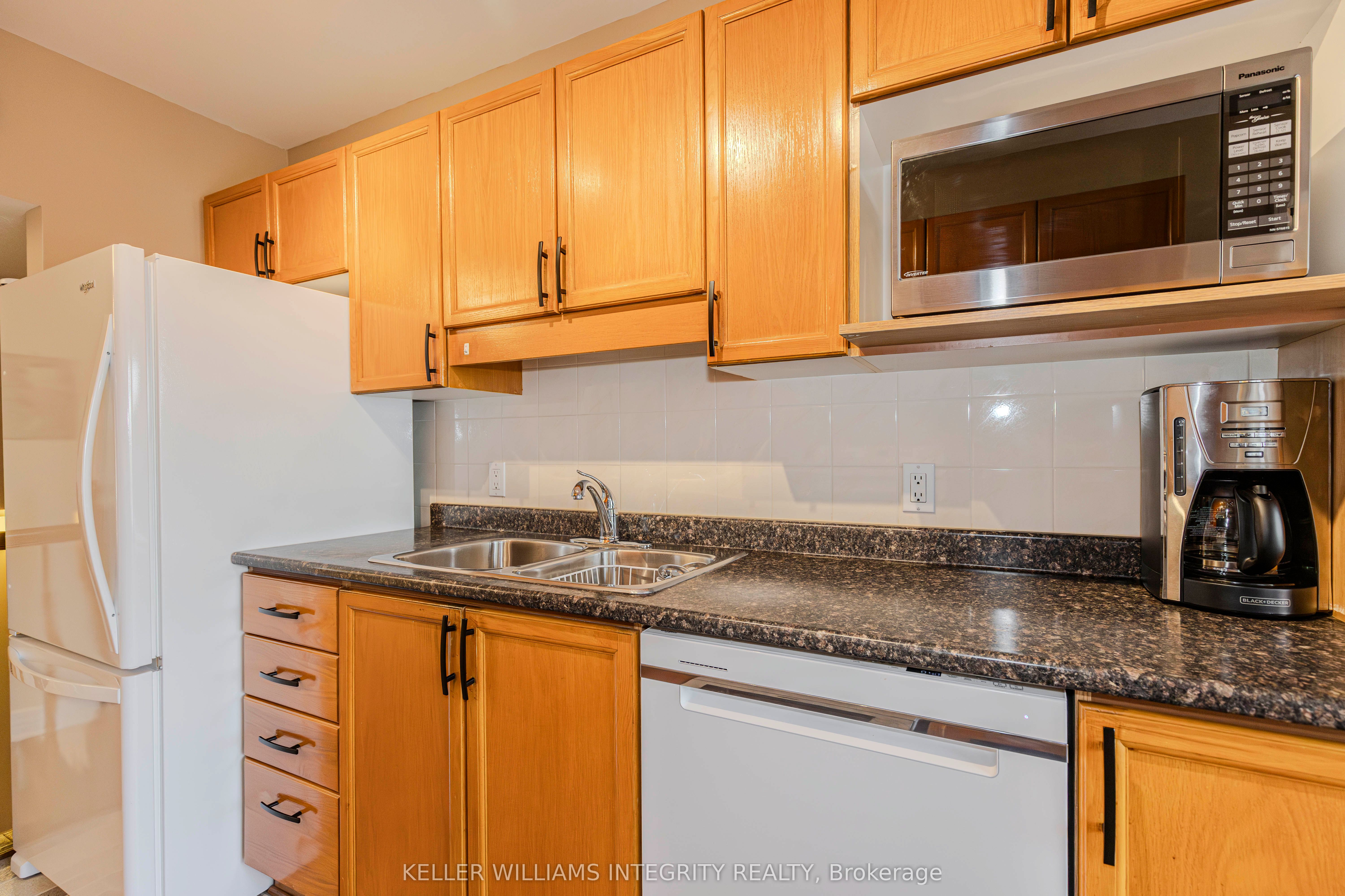 177 Thornbury Crescent Property Photo 17