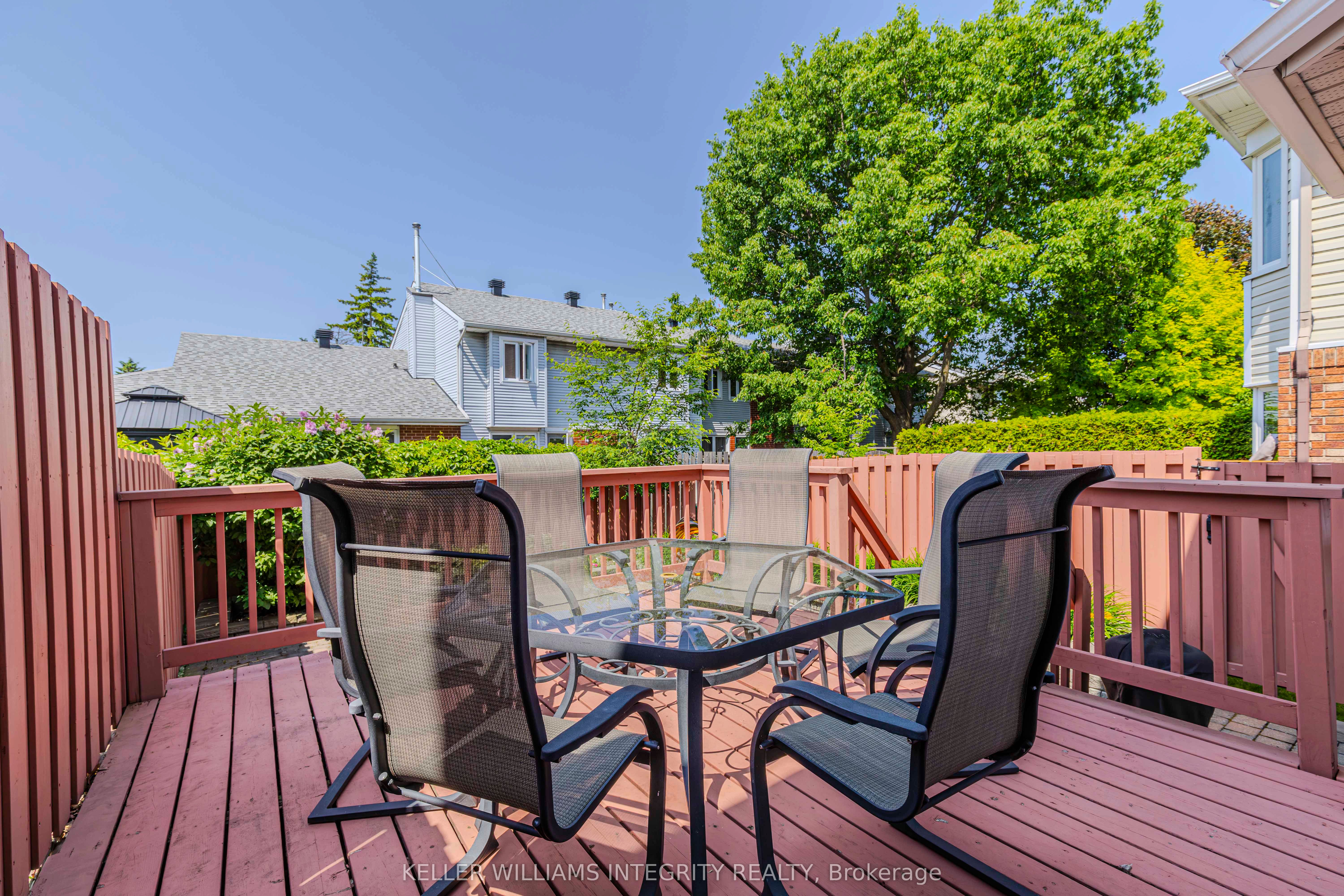 177 Thornbury Crescent Property Photo 44