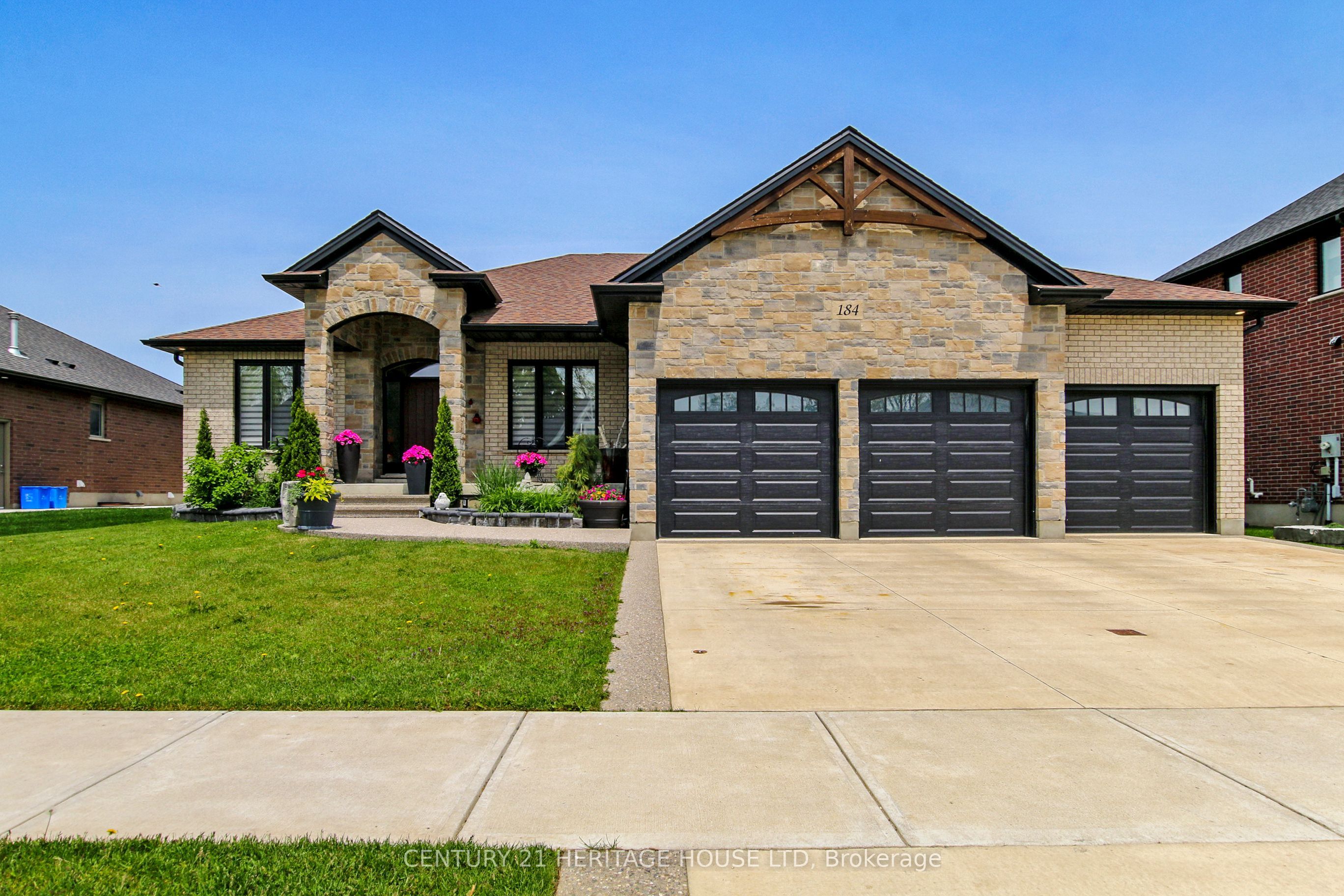 184 Kettle Creek Drive Property Photo 1