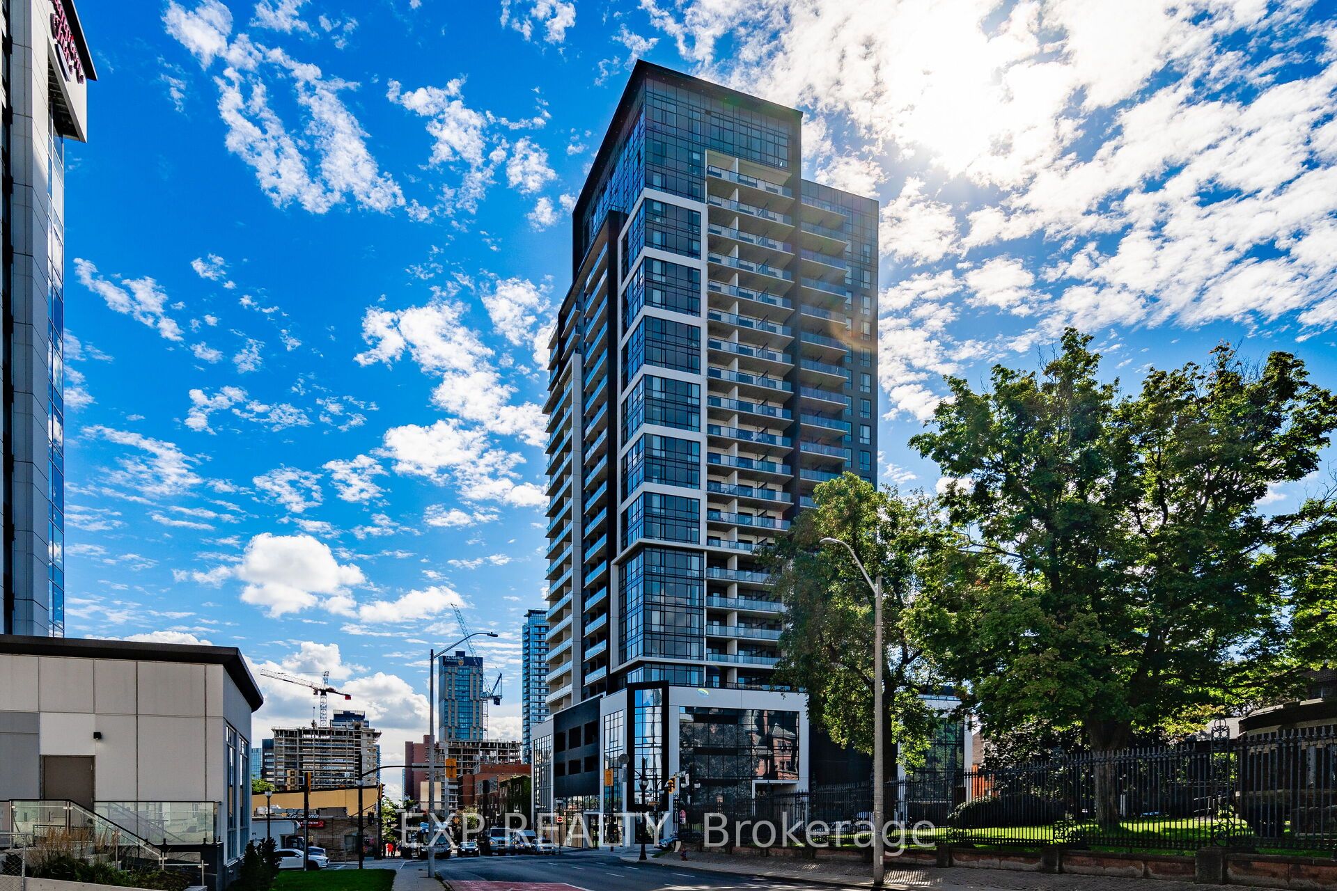 15 Queen Street S 601 Property Photo 1