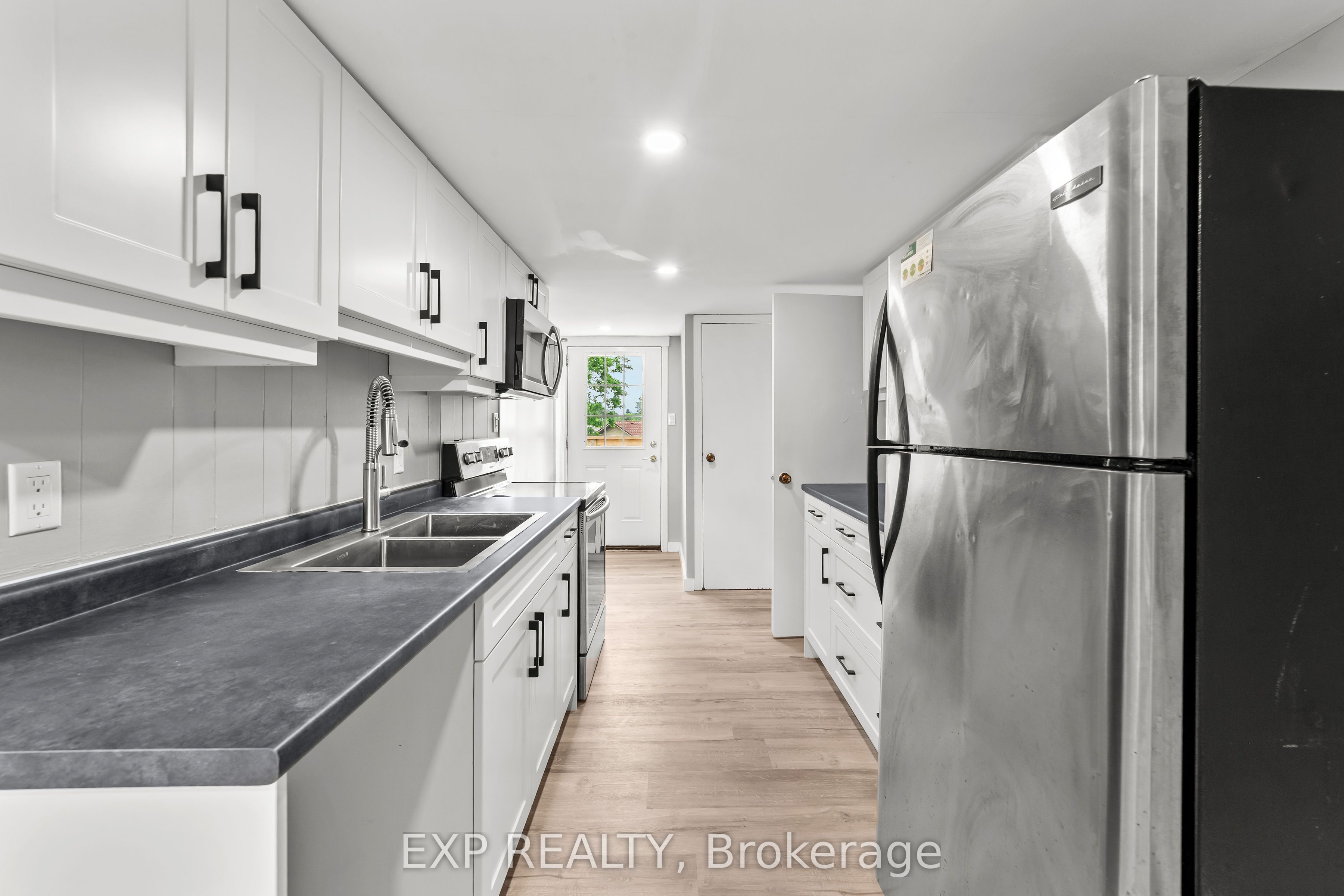 50 Fairview Avenue Property Photo 11