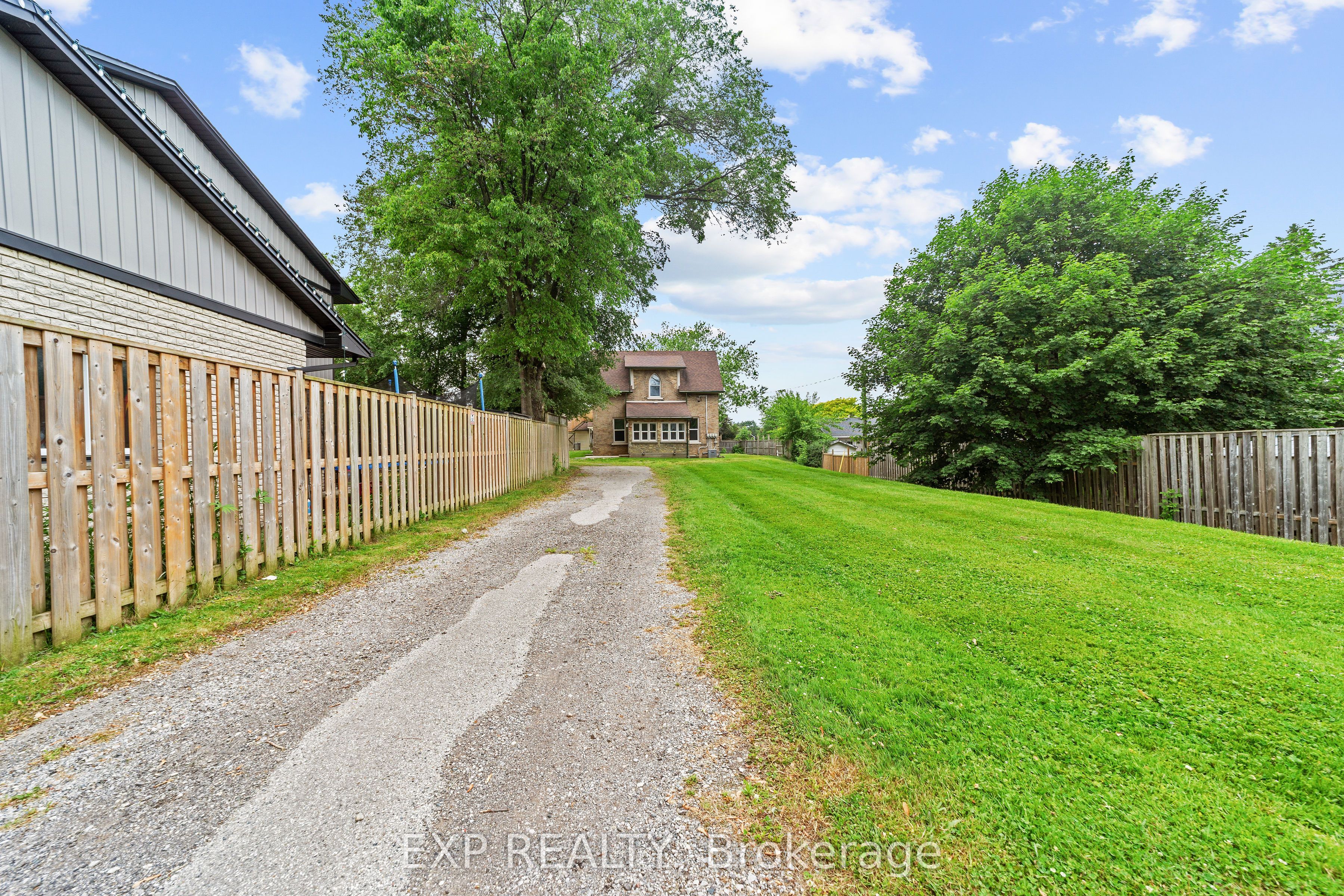 50 Fairview Avenue Property Photo 38