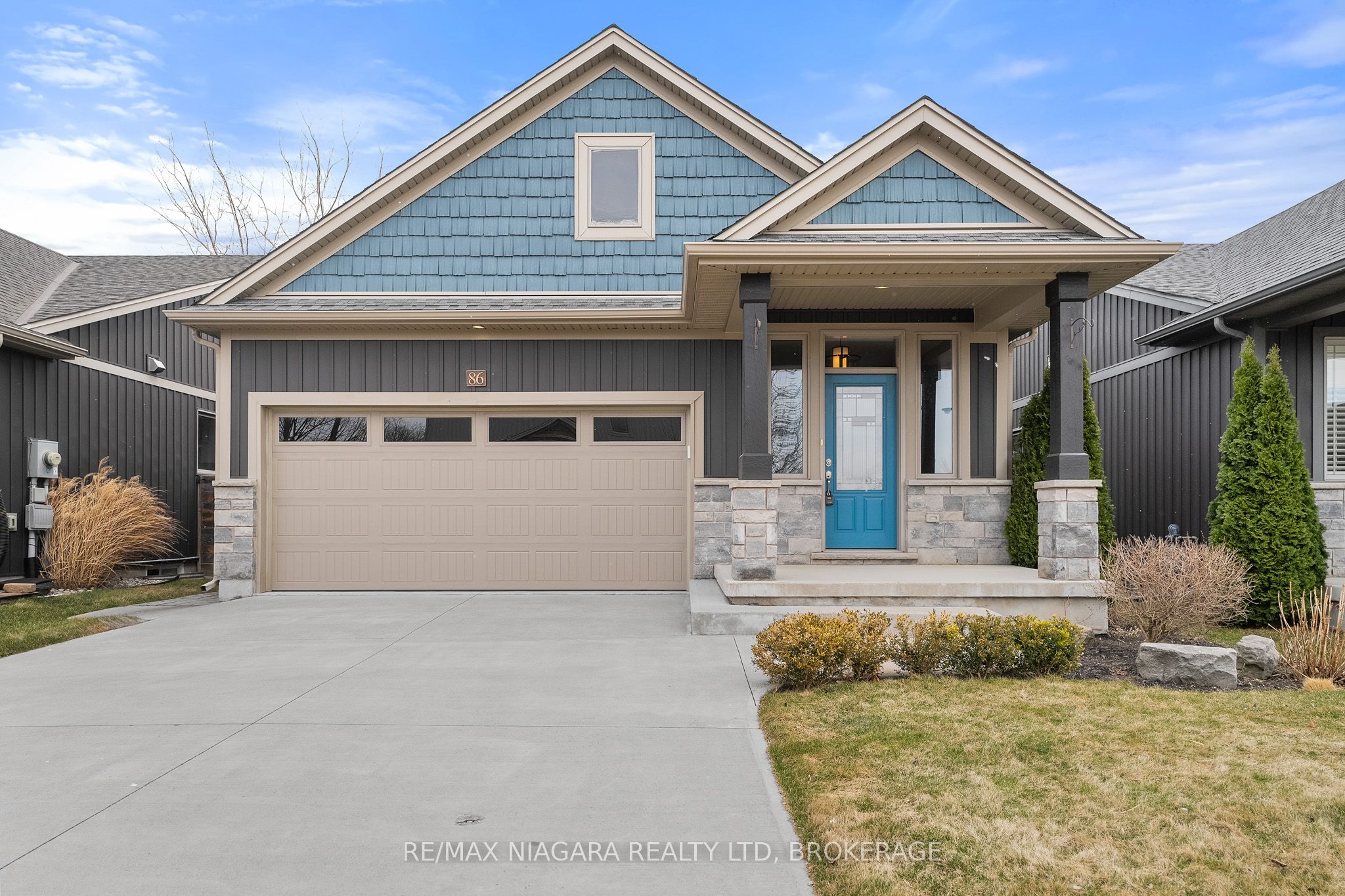 86 PARKSIDE Drive Property Photo 1