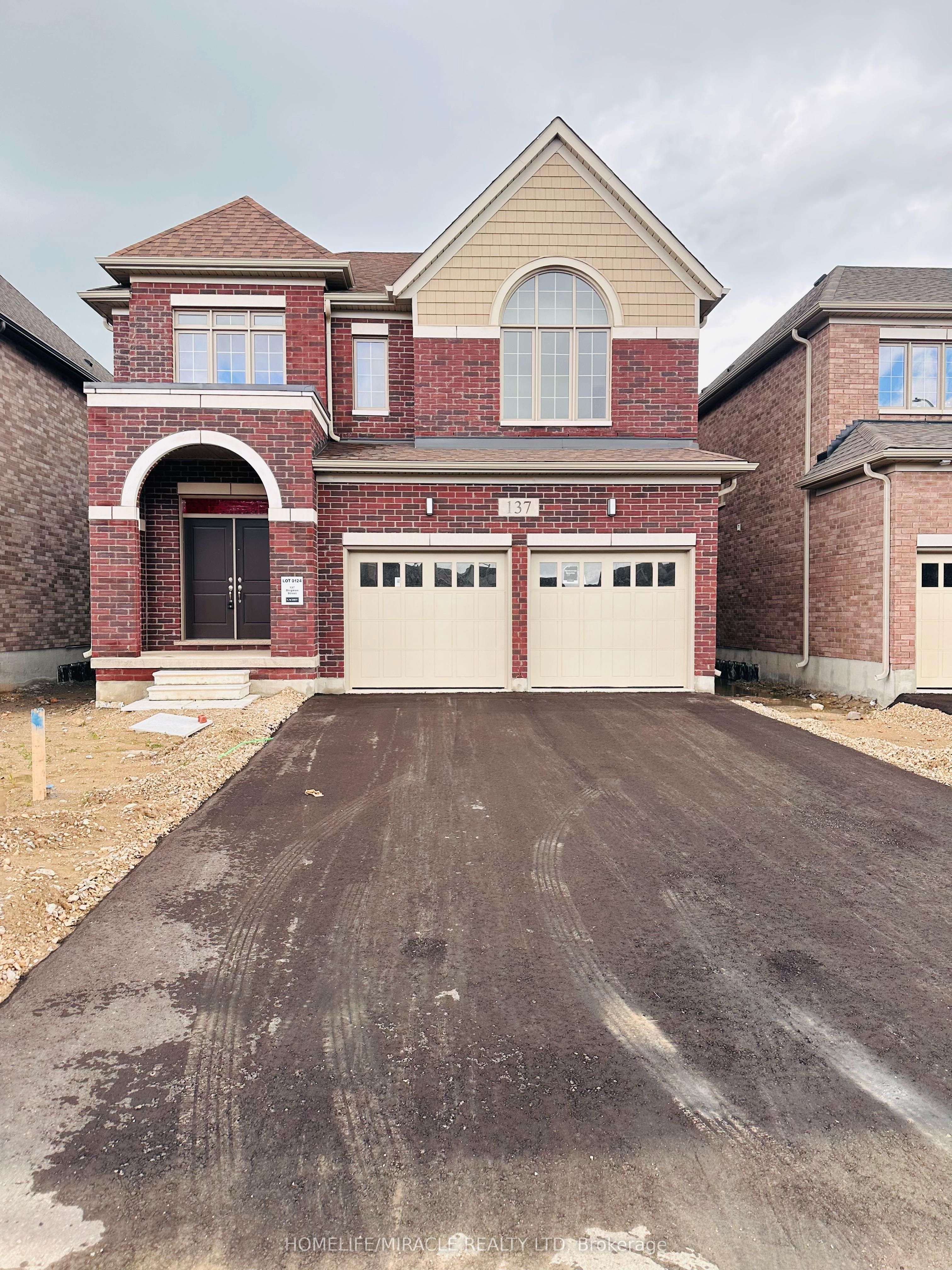 137 Dingman Street Property Photo 2