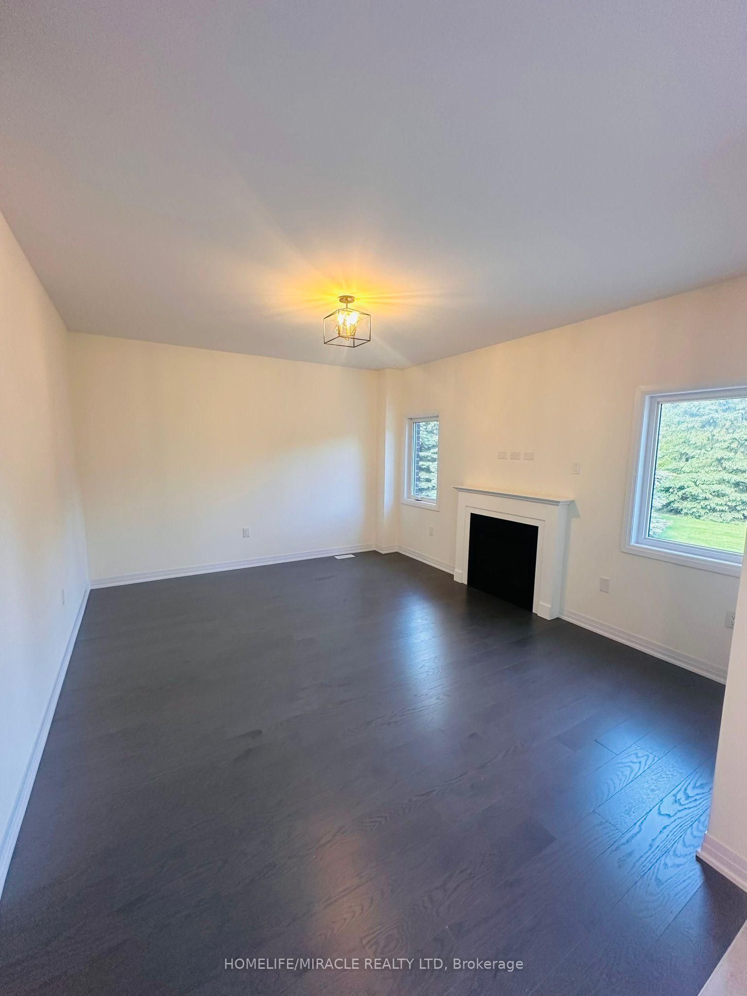 137 Dingman Street Property Photo 7