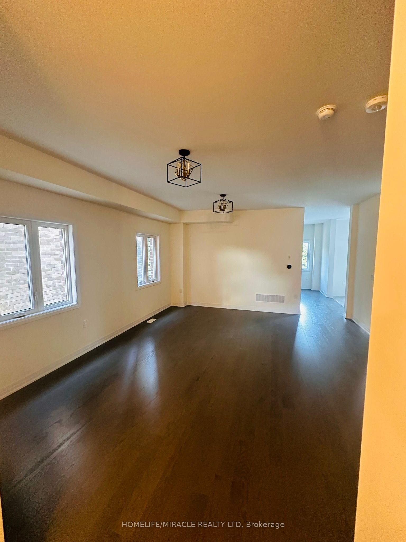 137 Dingman Street Property Photo 14