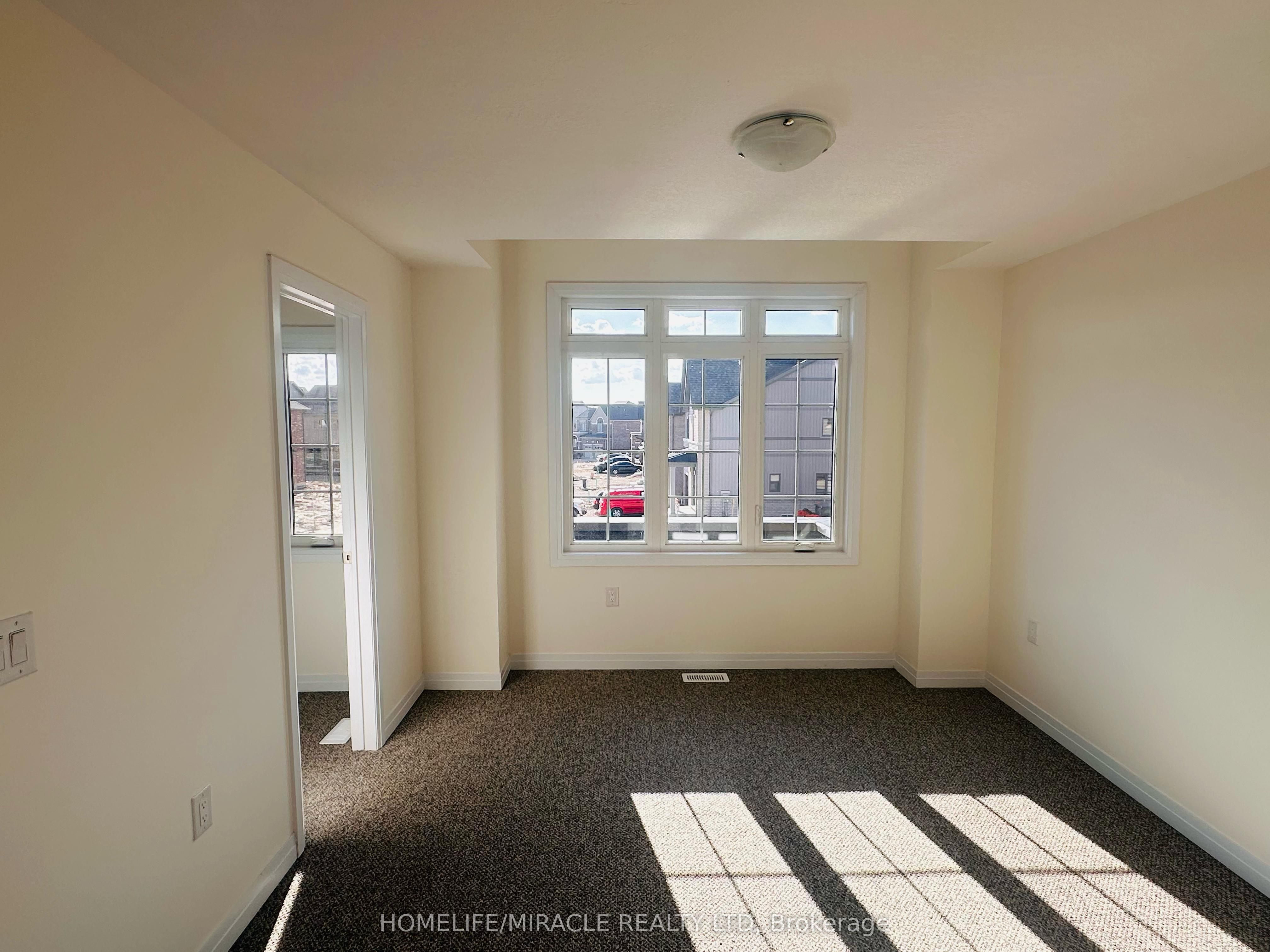 137 Dingman Street Property Photo 33